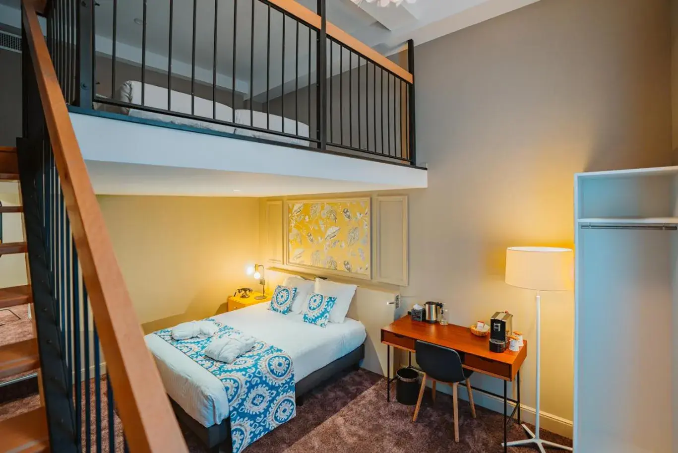 Mezzanine Family Room in Grand Hotel Bellevue - Grand Place Mezzanine Family Room in Grand Hotel Bellevue - Grand Place