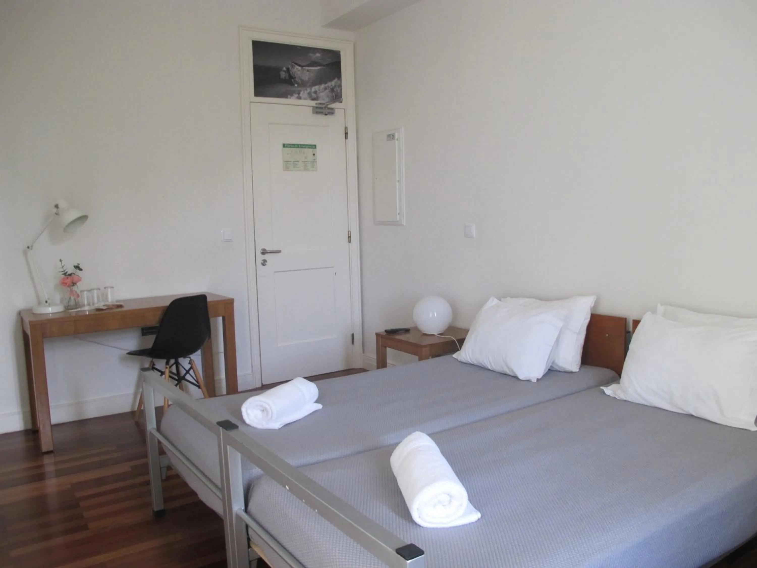 Bedroom, Bed in Azores Youth Hostels - Sao Miguel