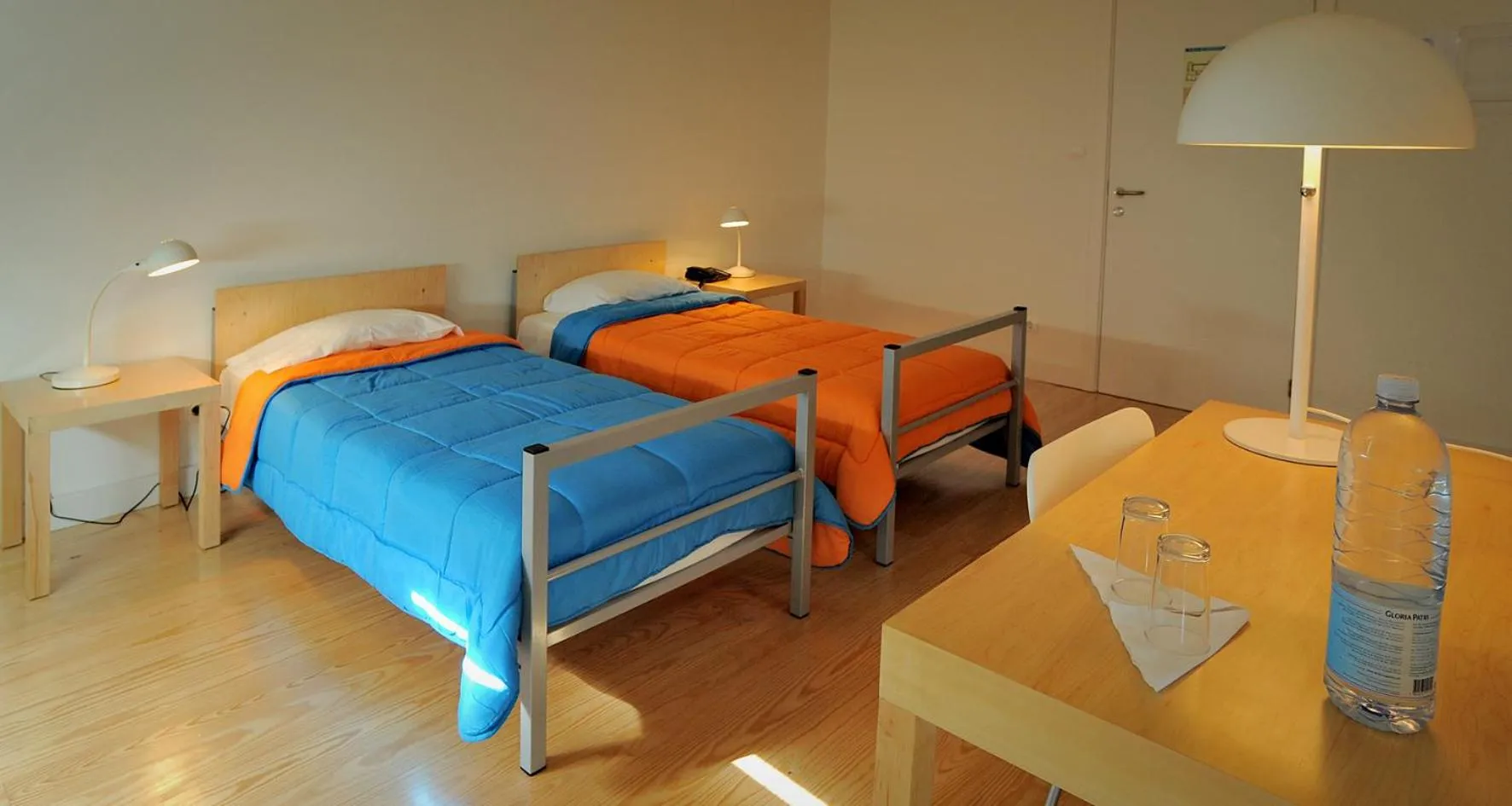 Photo of the whole room, Bed in Azores Youth Hostels - Santa Maria