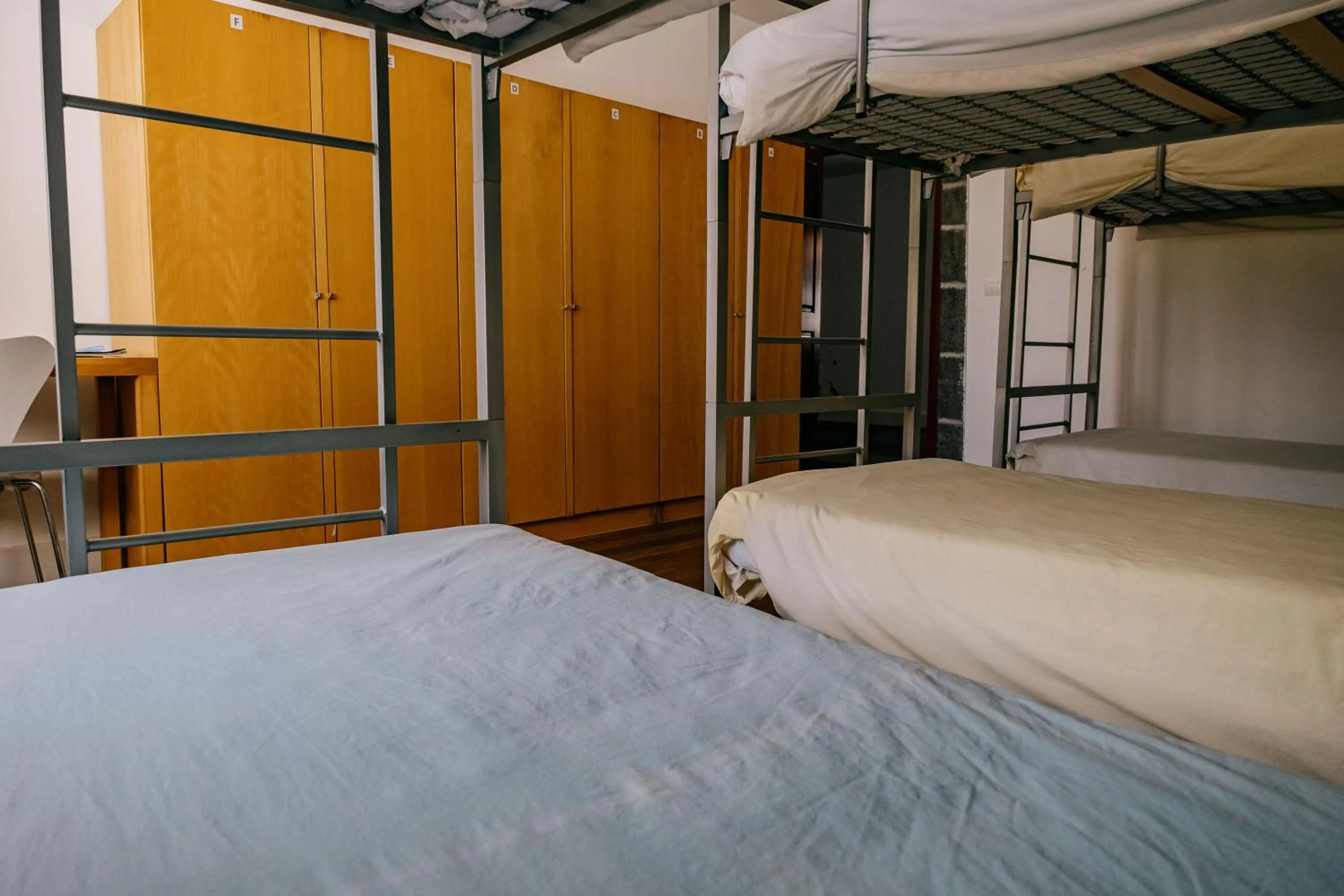 Photo of the whole room, Bed in Azores Youth Hostels - Pico