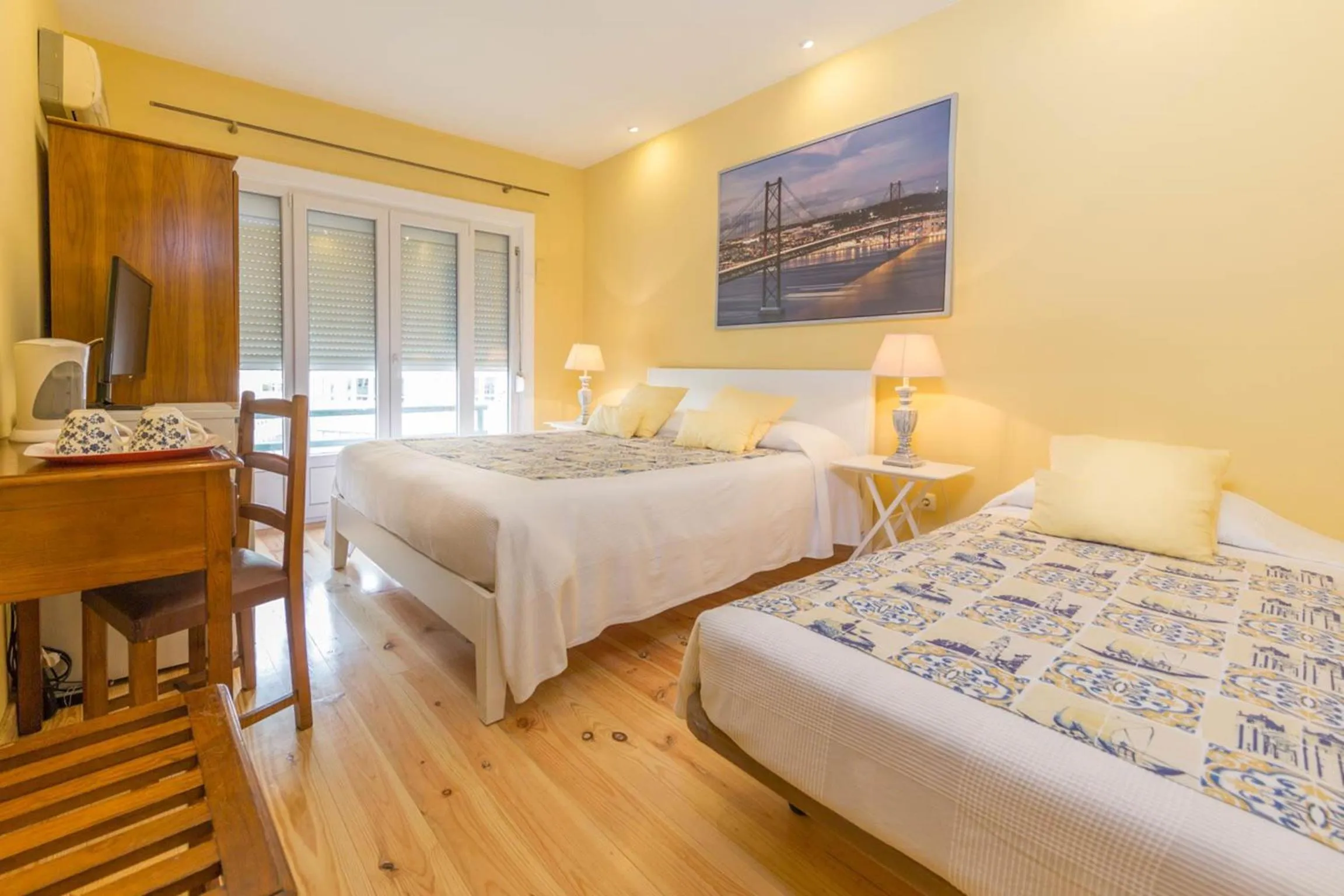 Shower, Bed in Casa Belmonte