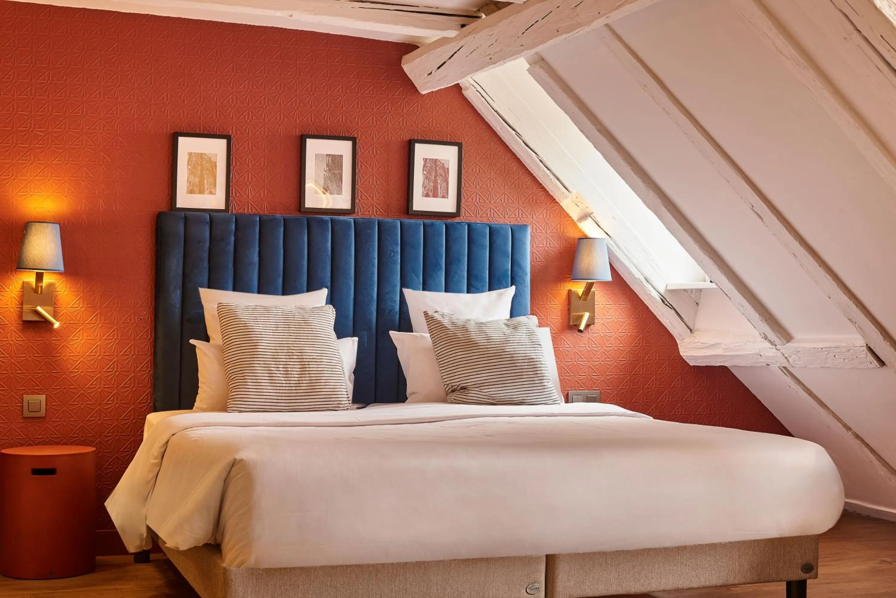 Bed in Hôtel de l'Europe by HappyCulture