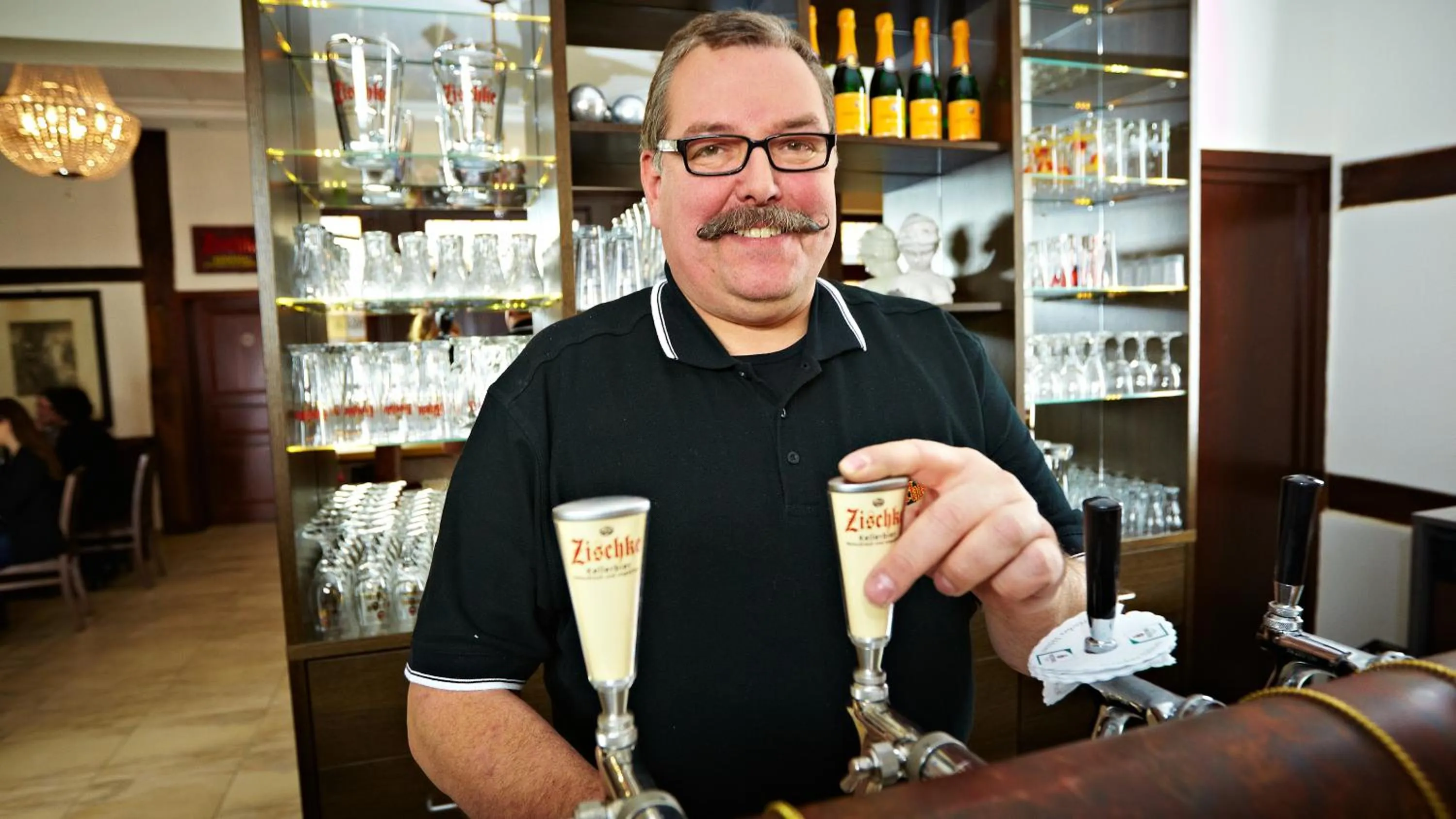 Staff in Hotel Altes Gasthaus Schröer