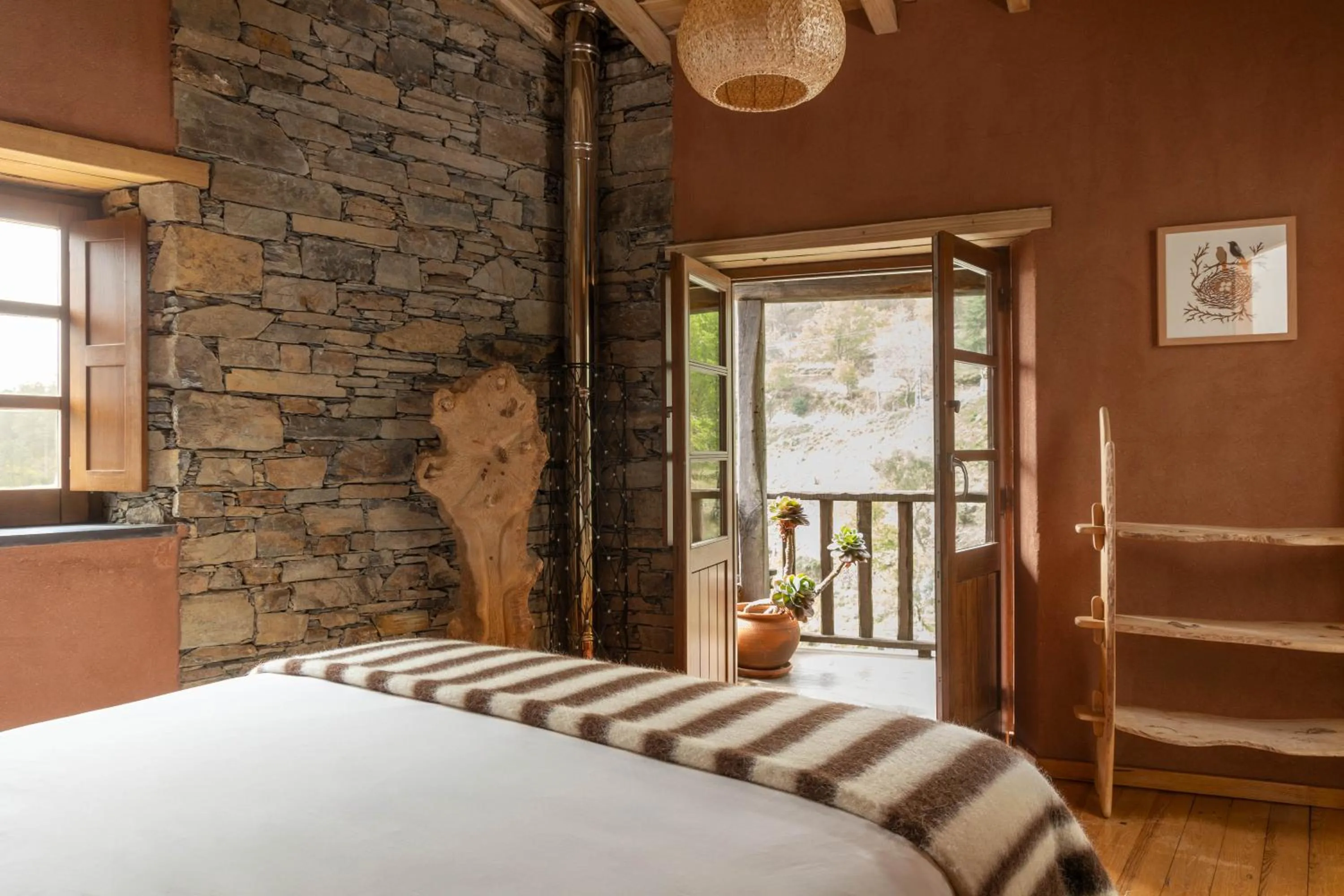 Photo of the whole room, Bed in Cerdeira - Home for Creativity