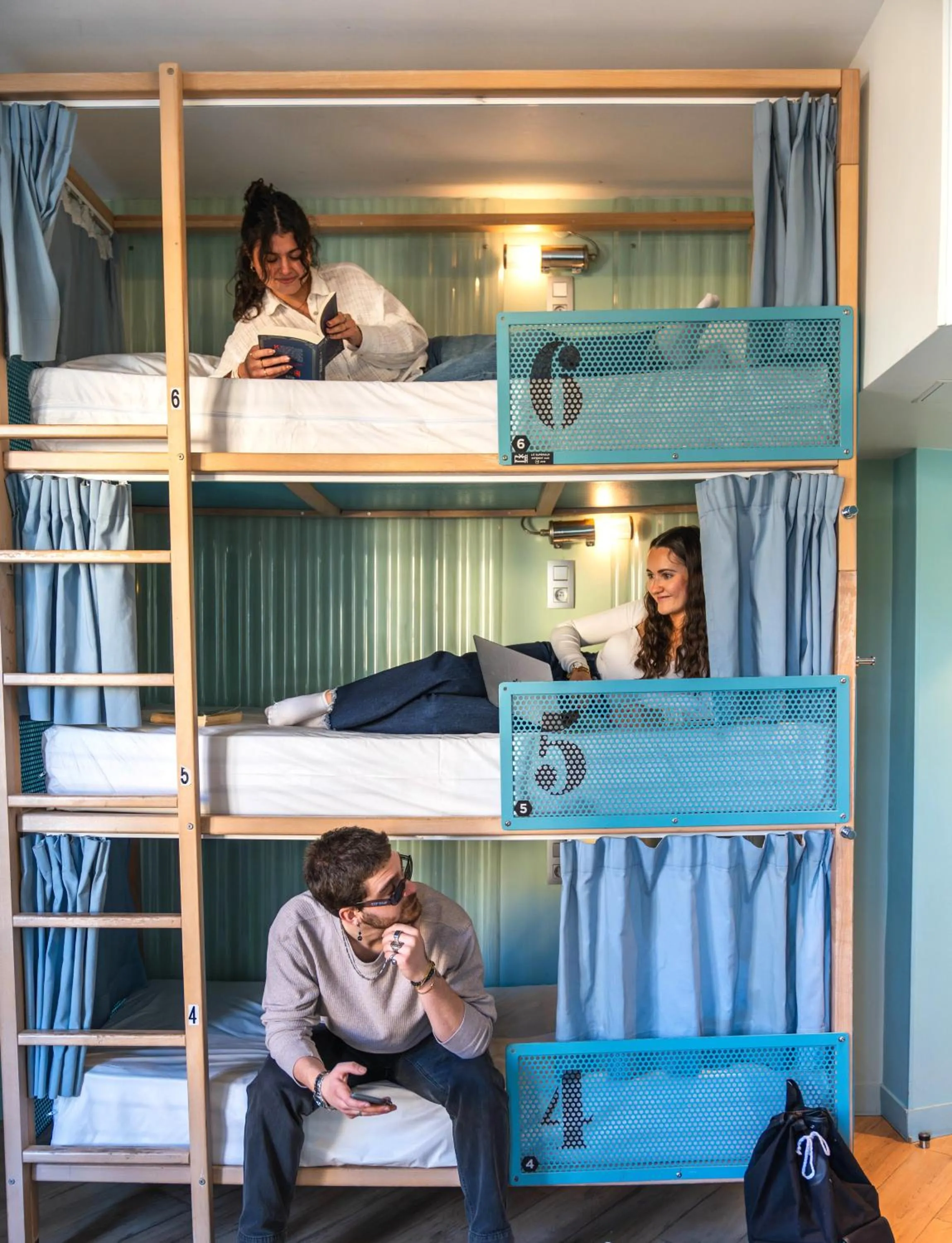 People, Bed in Hostel Ozz Nice