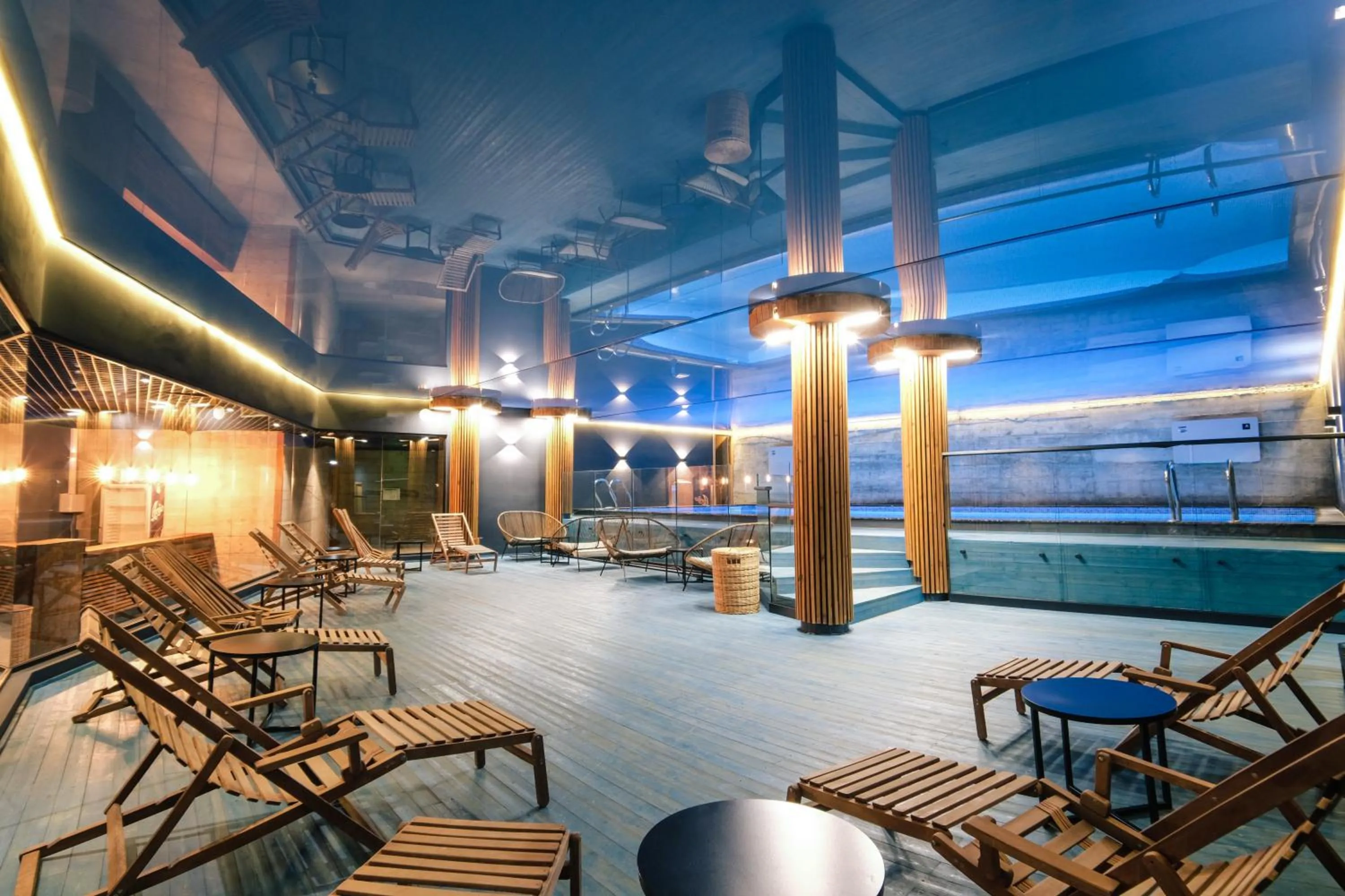 Pool view in Hotel Posta