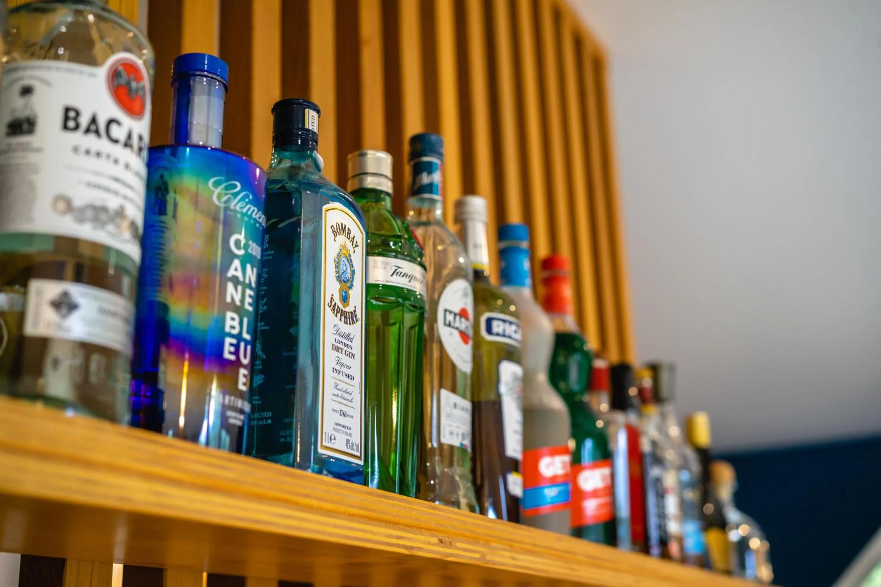 Lounge or bar in Best Western Bridge Hotel Lyon East