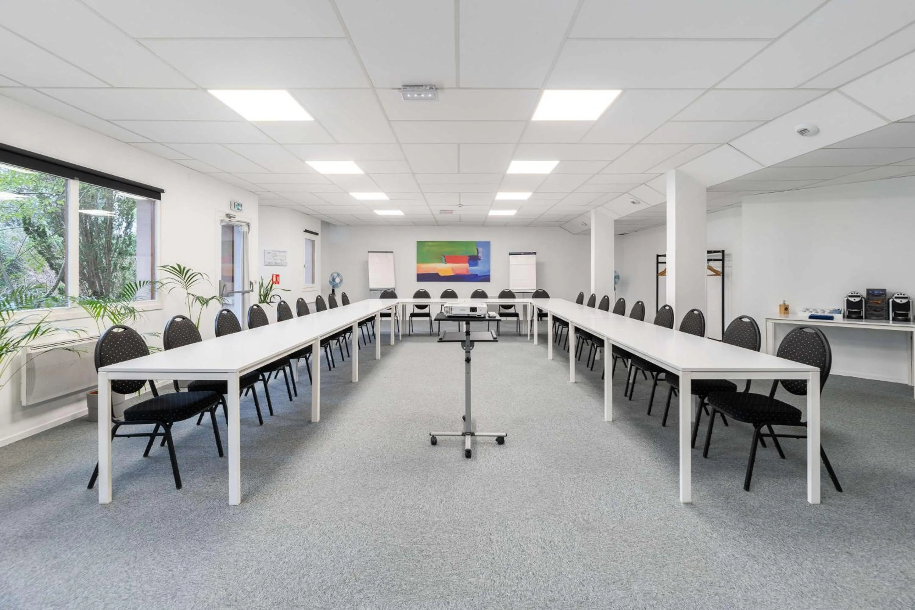 Meeting/conference room in Best Western Bridge Hotel Lyon East