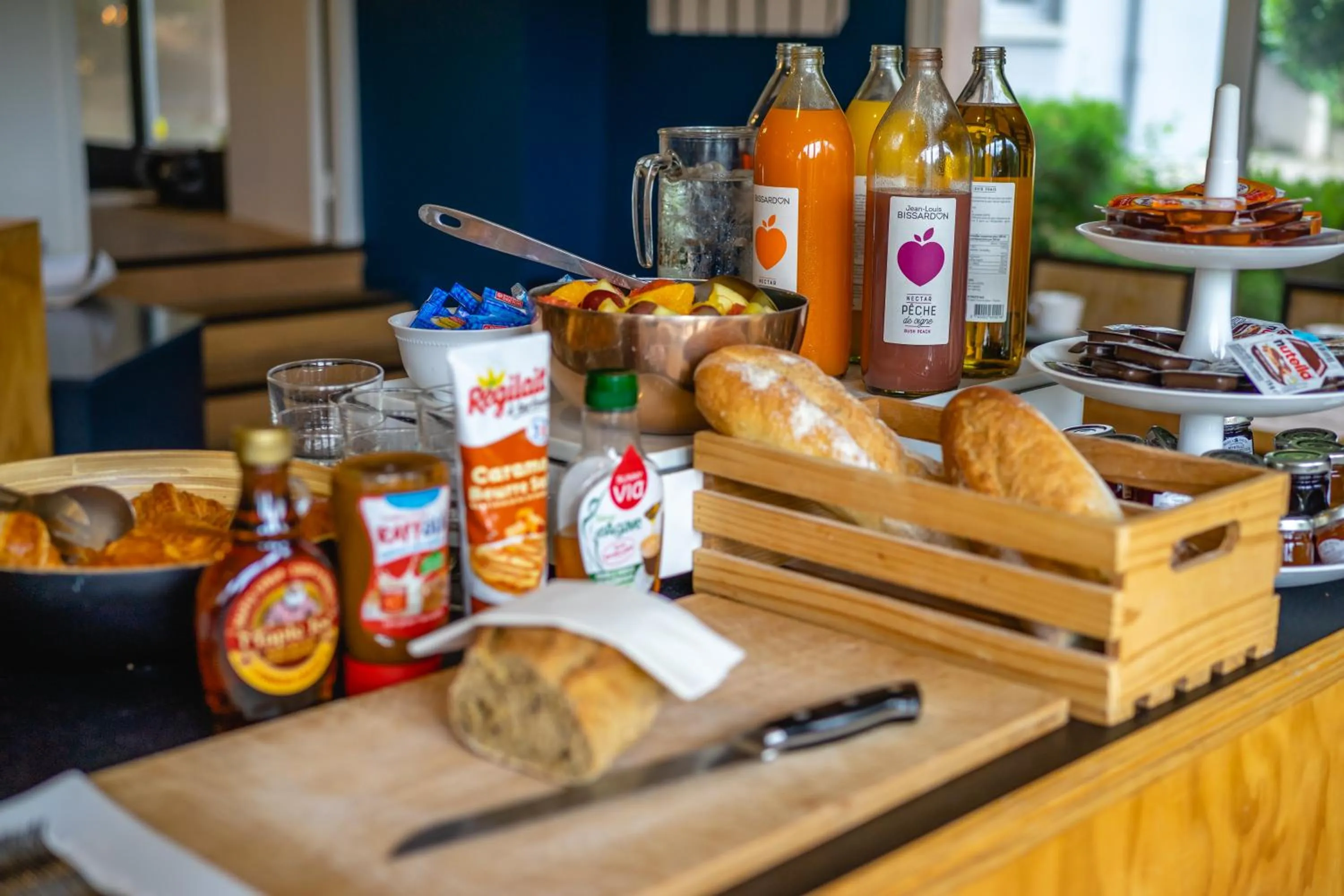 Food in Best Western Bridge Hotel Lyon East