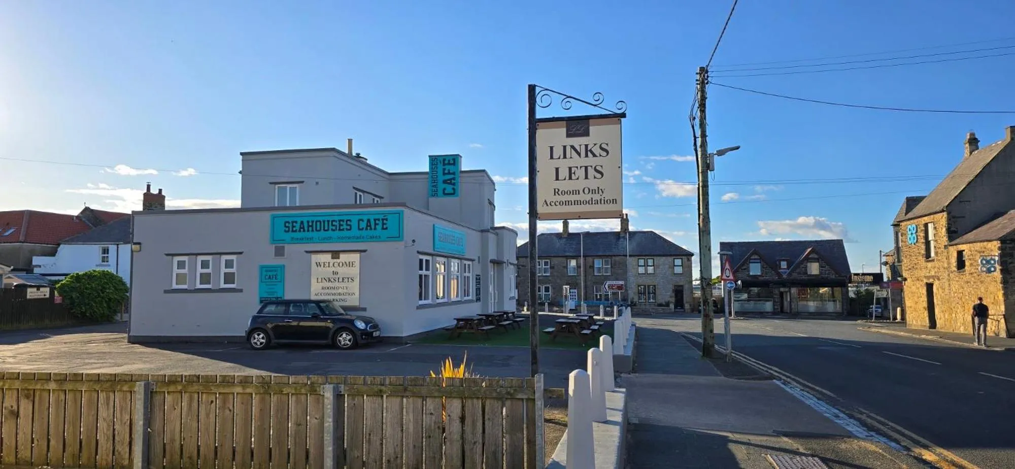 Property building in Links Lets Room Only