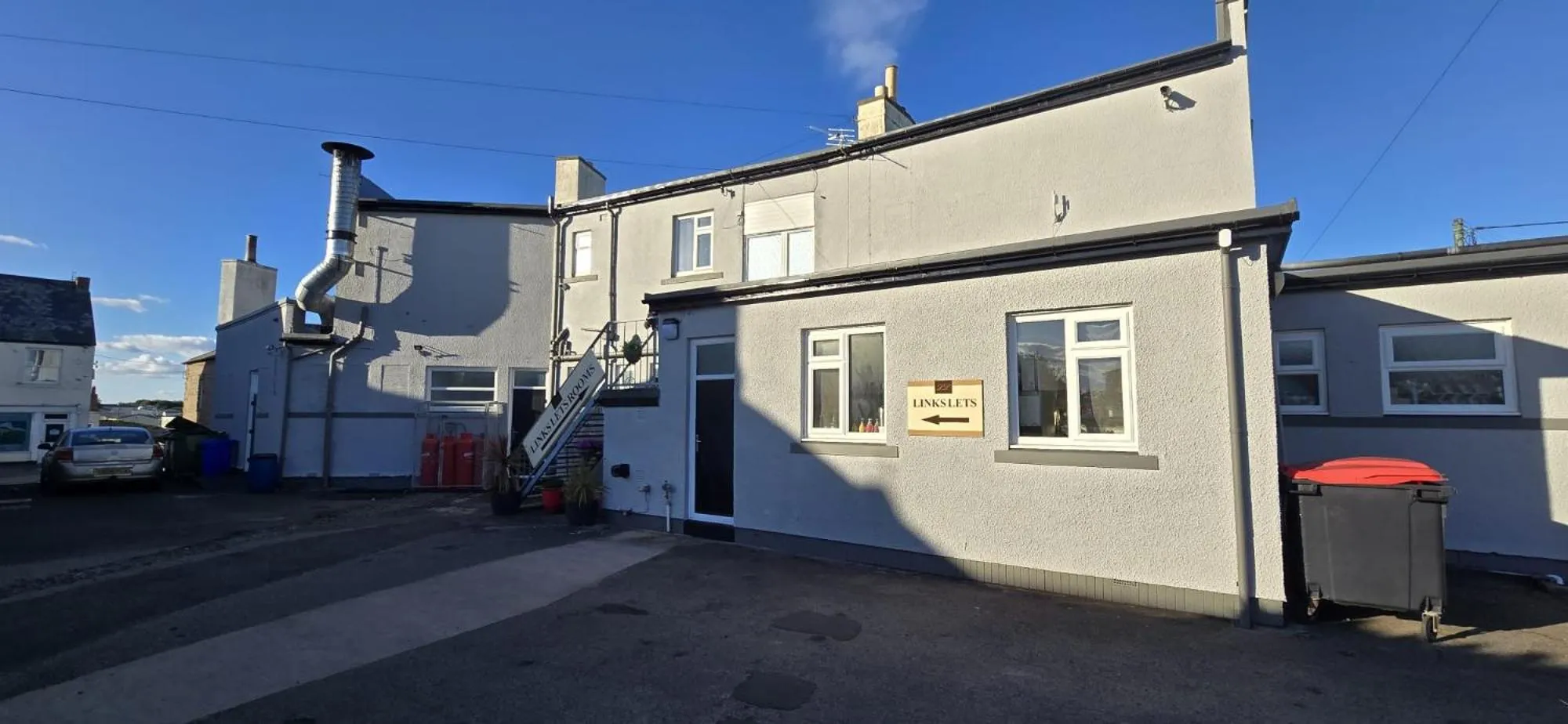 Property building in Links Lets Room Only