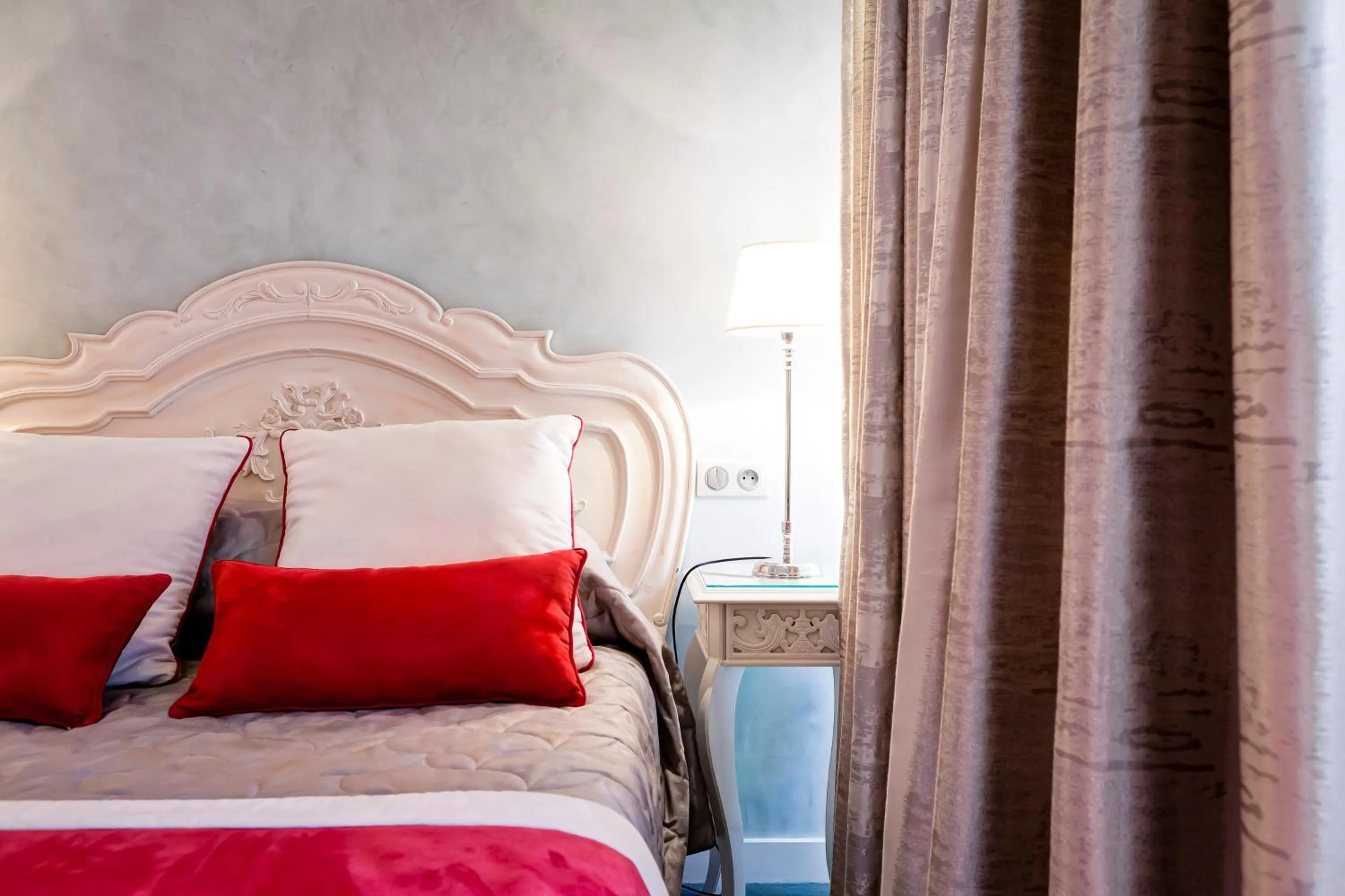 Bed in Grand Hotel des Terreaux