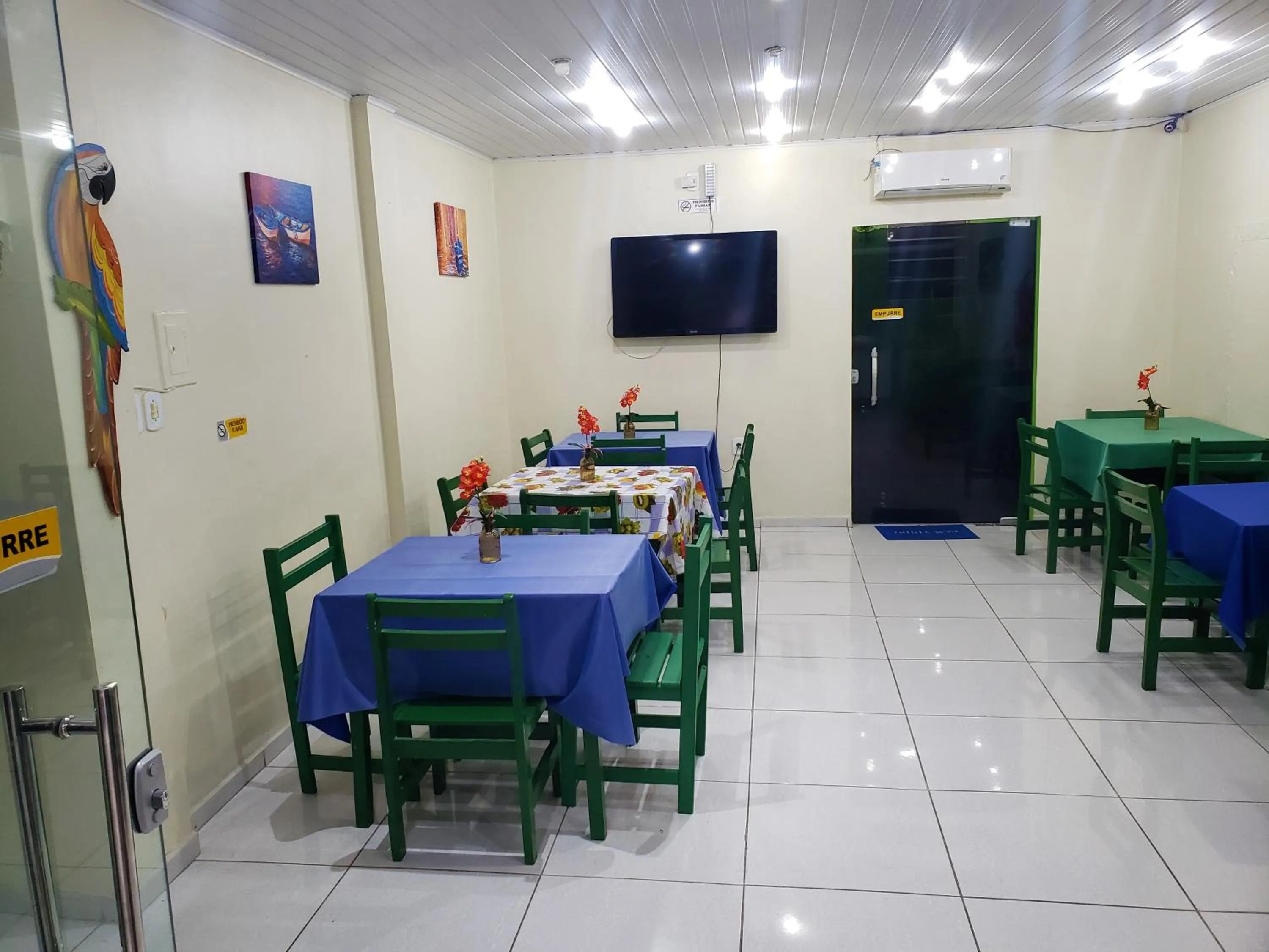 Restaurant/places to eat in Pousada Catamarã Praia de Pajuçara