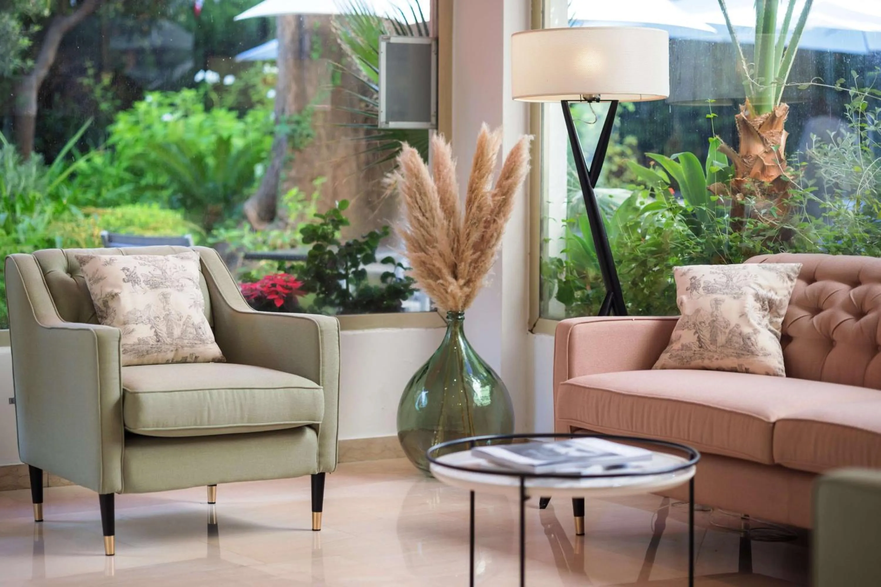 Lobby or reception in Best Western Plus Hôtel Brice Garden Nice