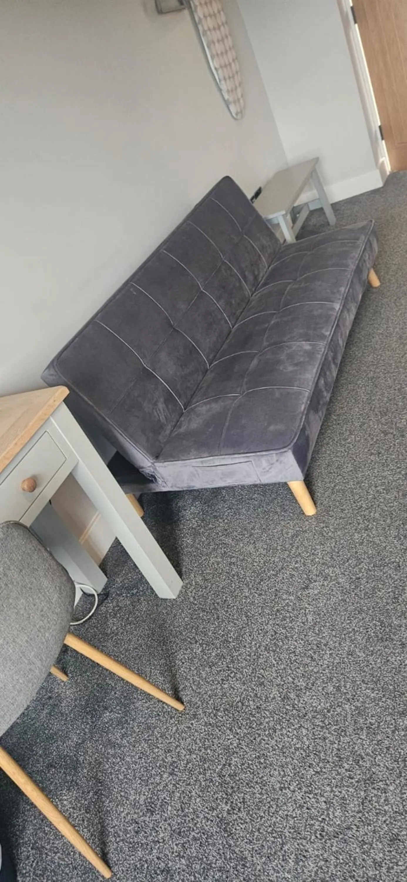 Seating area in The Kings Arms, Colchester A120