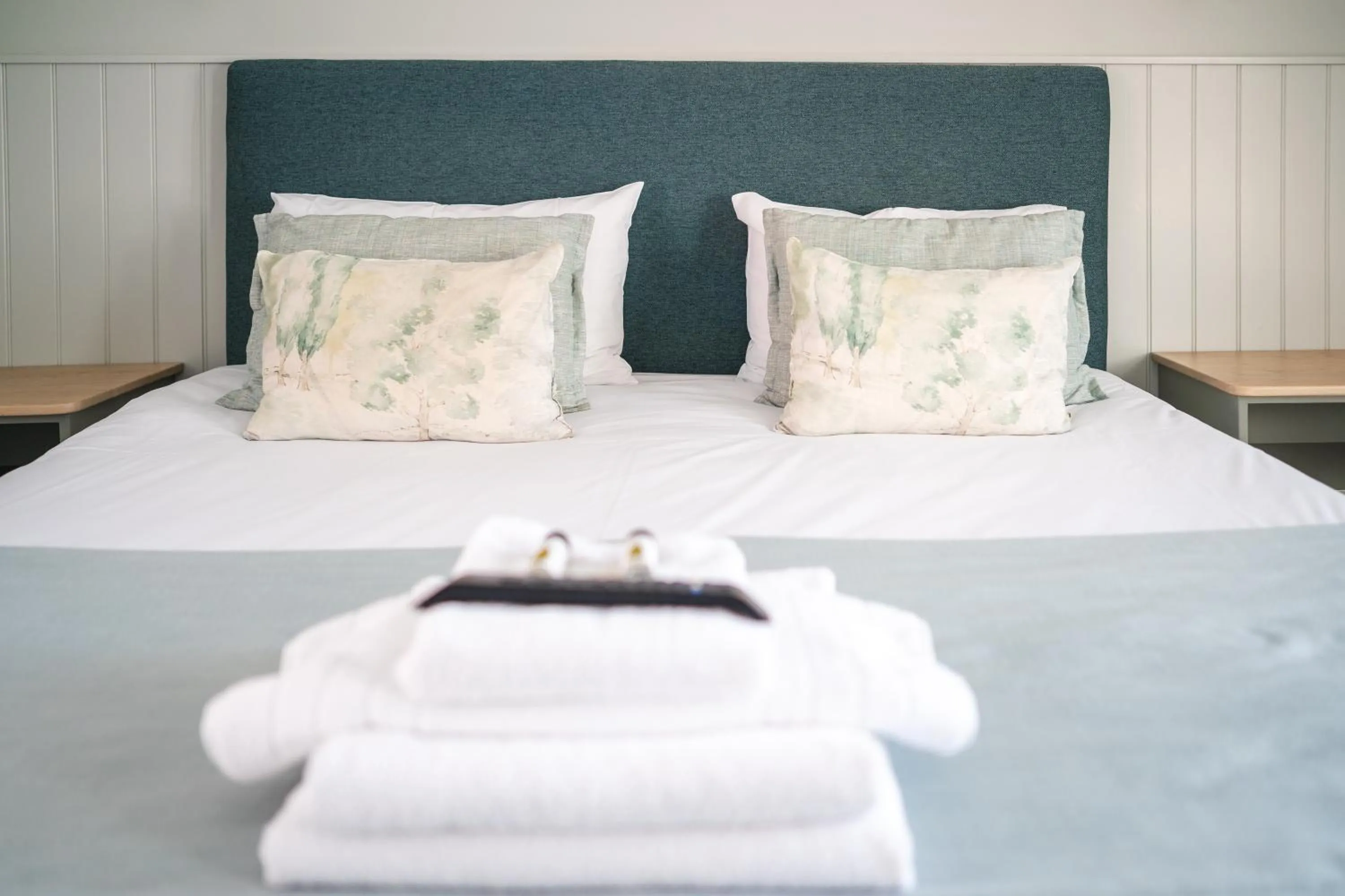 Bedroom, Bed in The Oyster Smack