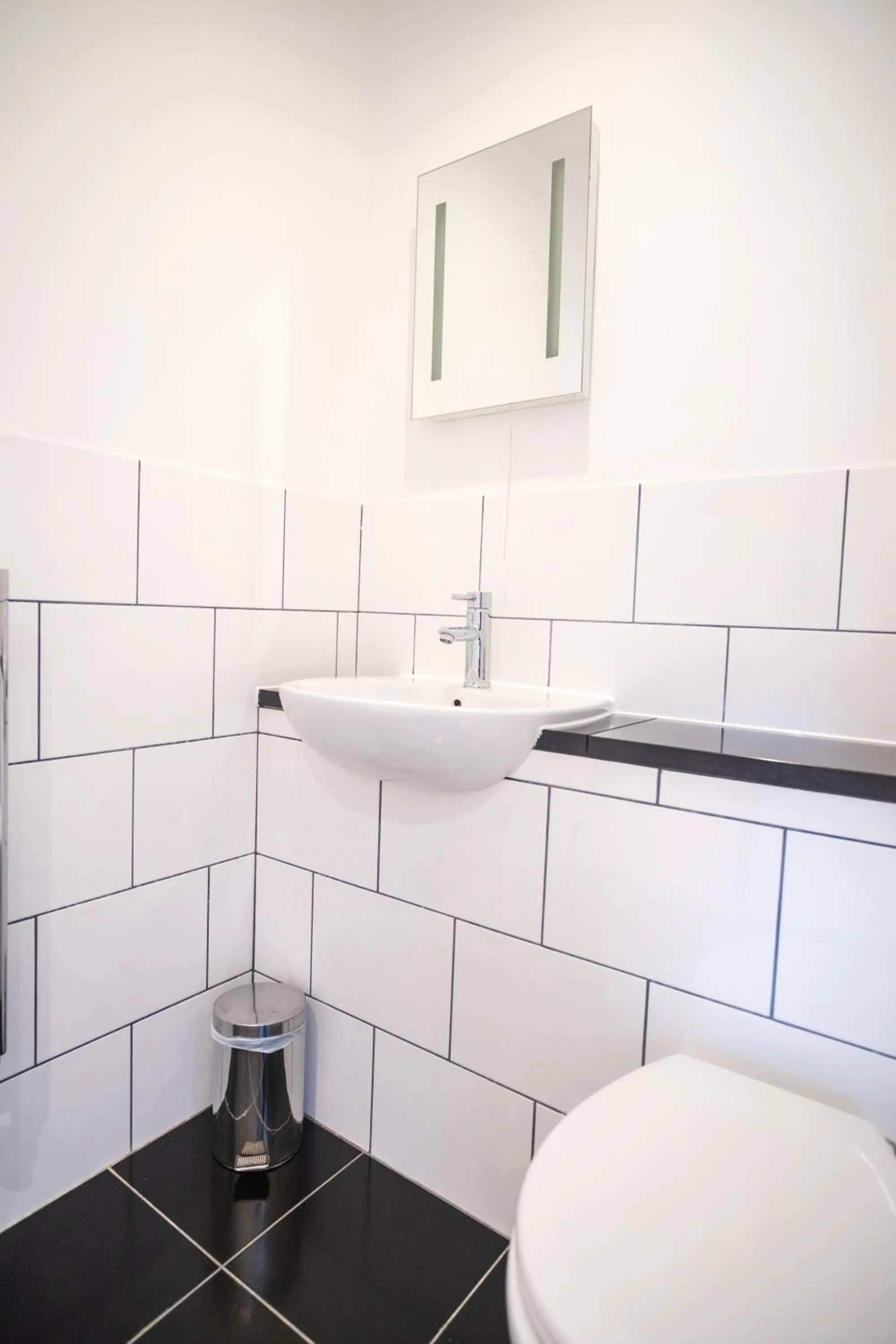 Bathroom in The Oyster Smack