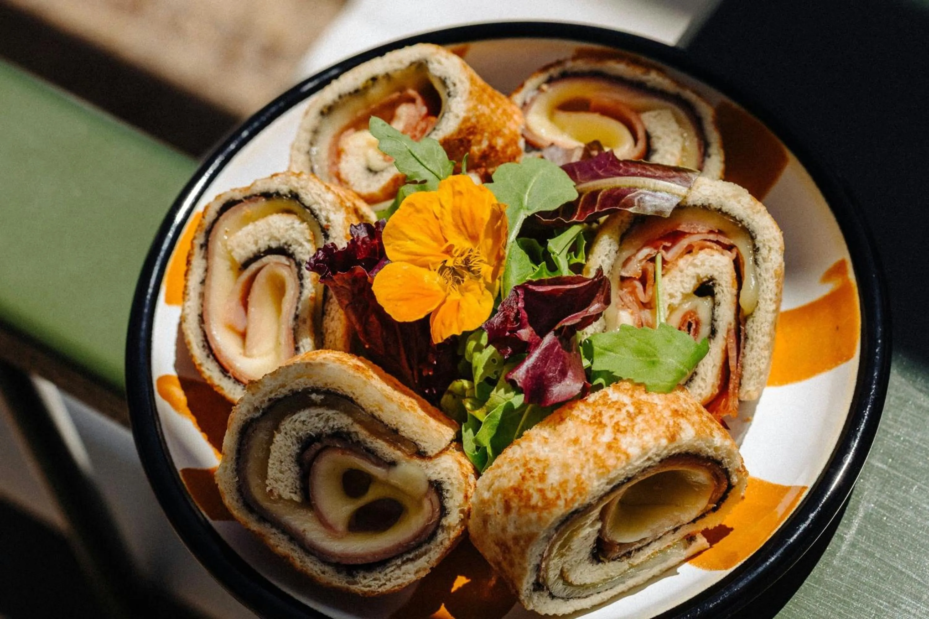 Restaurant/places to eat in AC Hotel by Marriott Nice