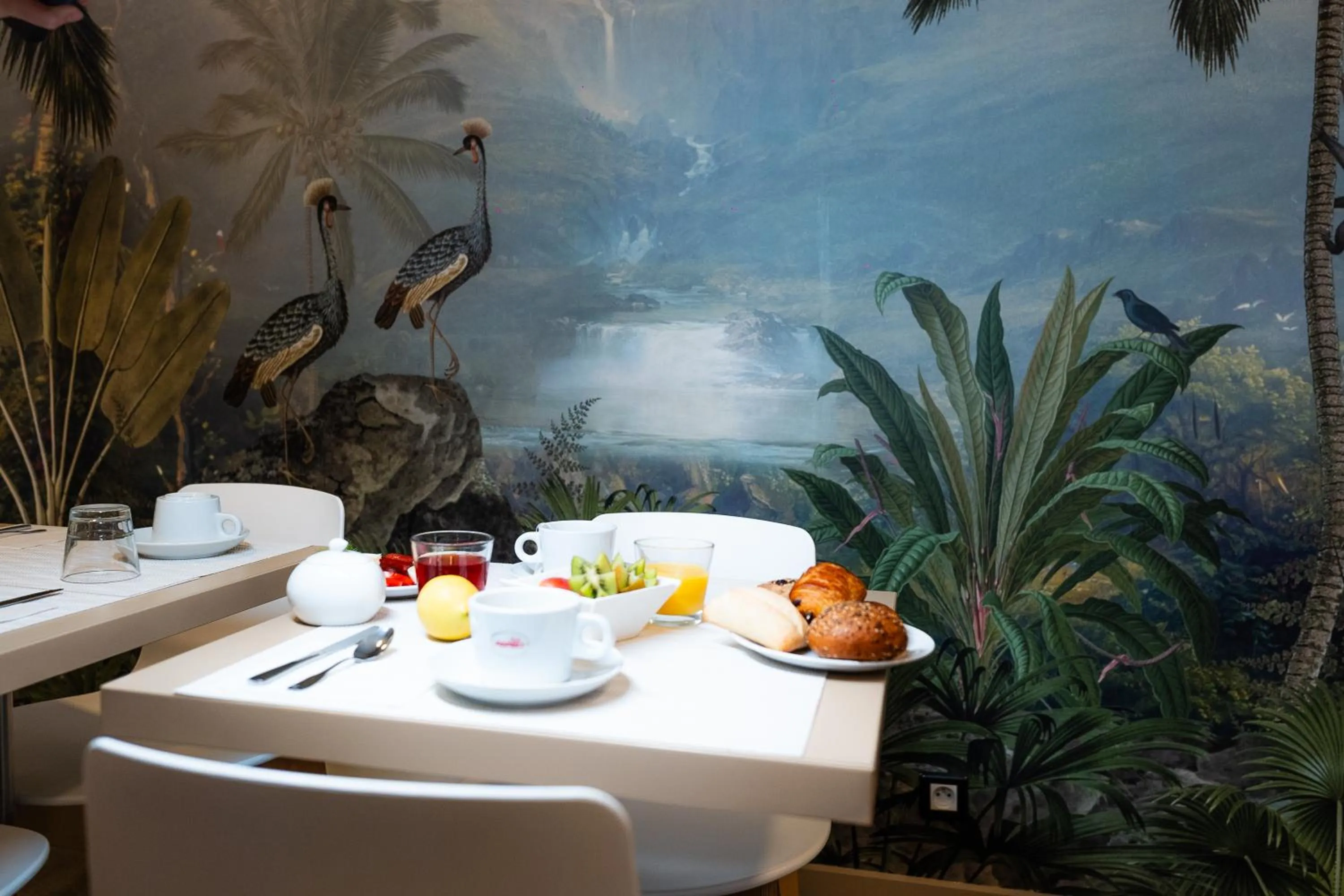 Breakfast in Hôtel Le Seize, Nice Centre