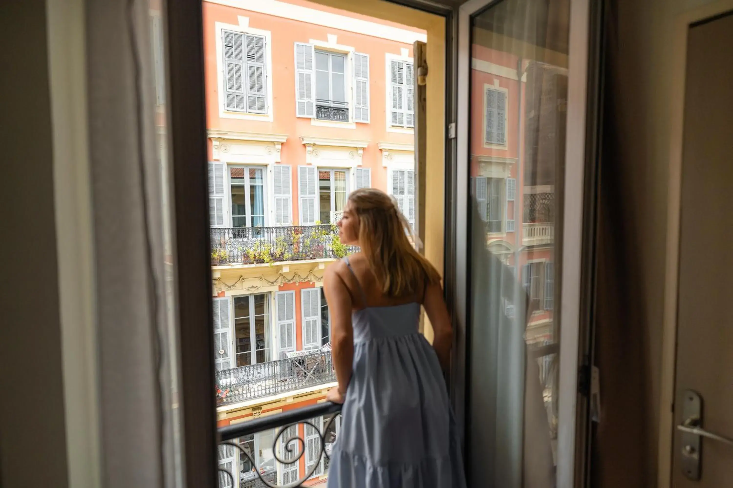 Quadruple Room with Private External Bathroom in Hôtel Le Seize, Nice Centre Quadruple Room with Private External Bathroom in Hôtel Le Seize, Nice Centre