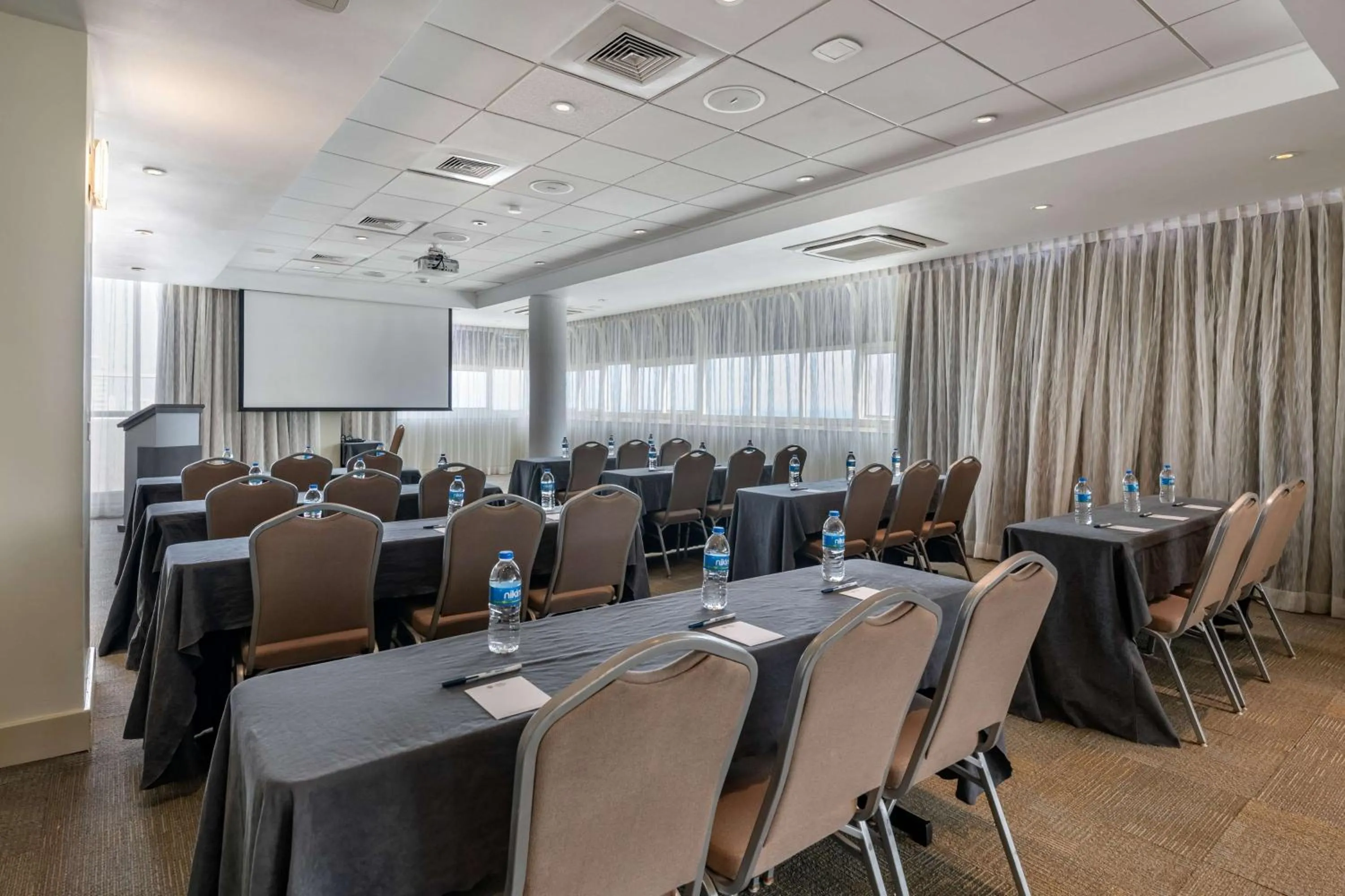 Banquet/Function facilities in Condado Palm Inn San Juan, Tapestry Collection by Hilton