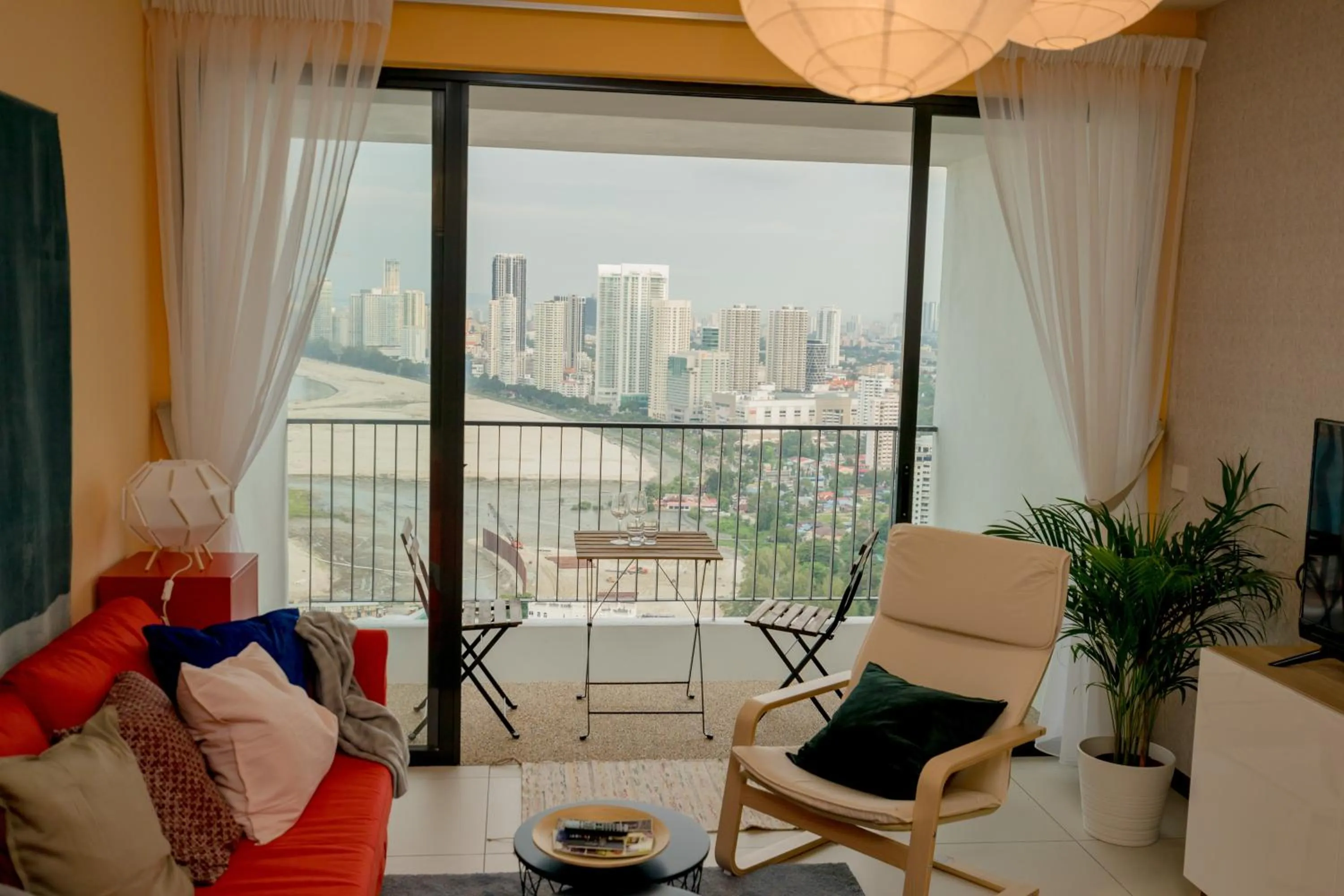 Balcony/Terrace in The Landmark Condo, by Sanguine