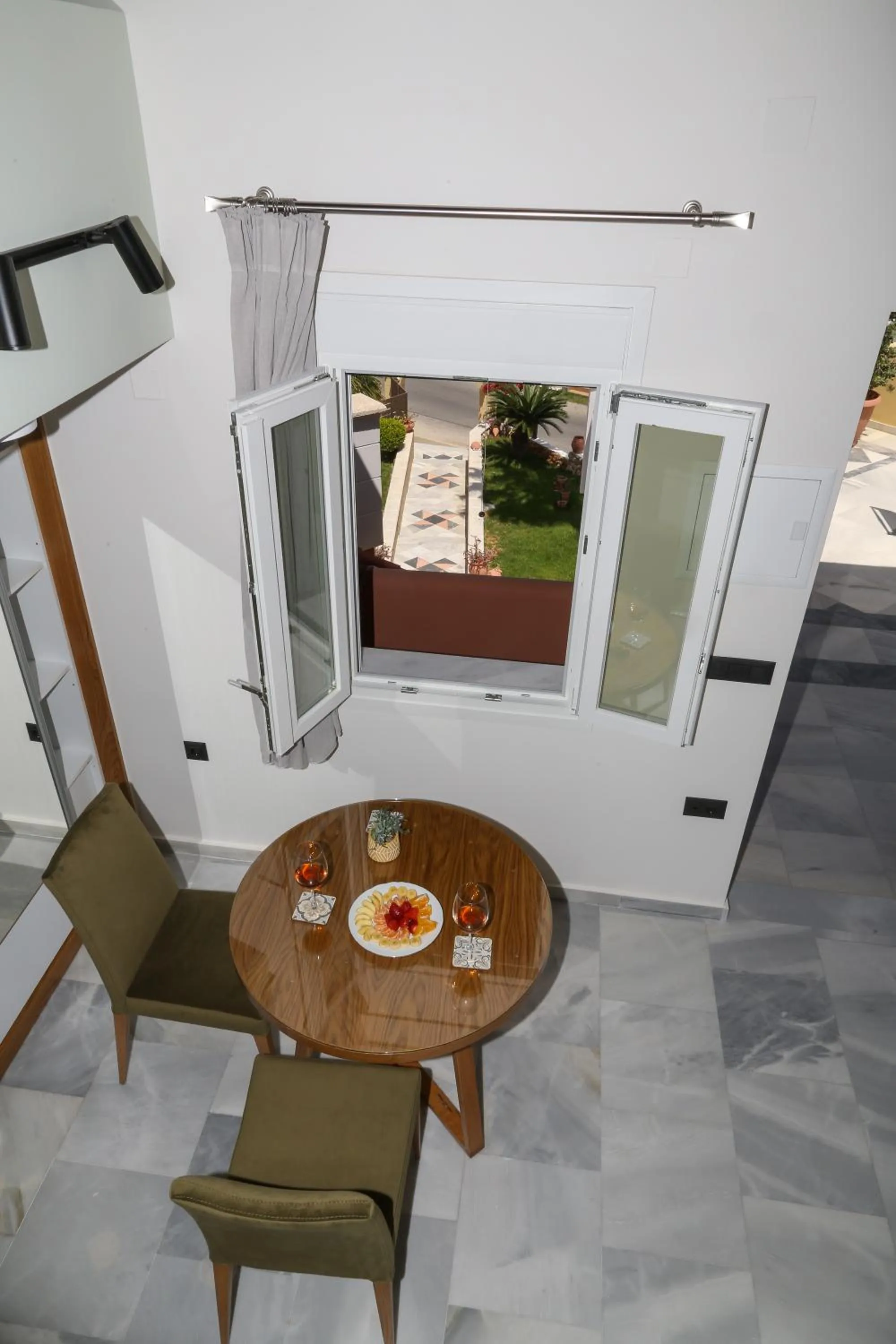 Dining area in Heaven Apartments