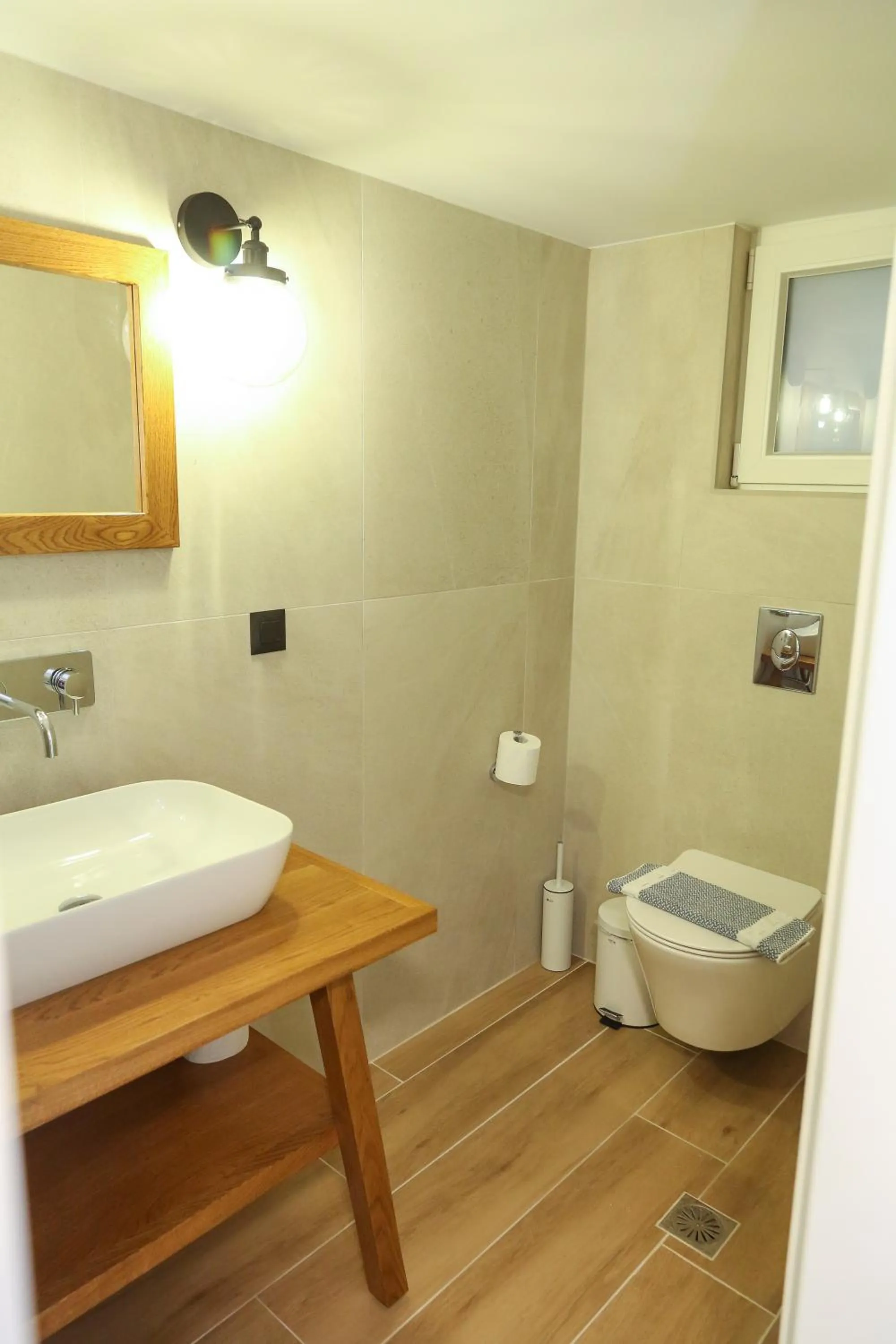 Toilet in Heaven Apartments