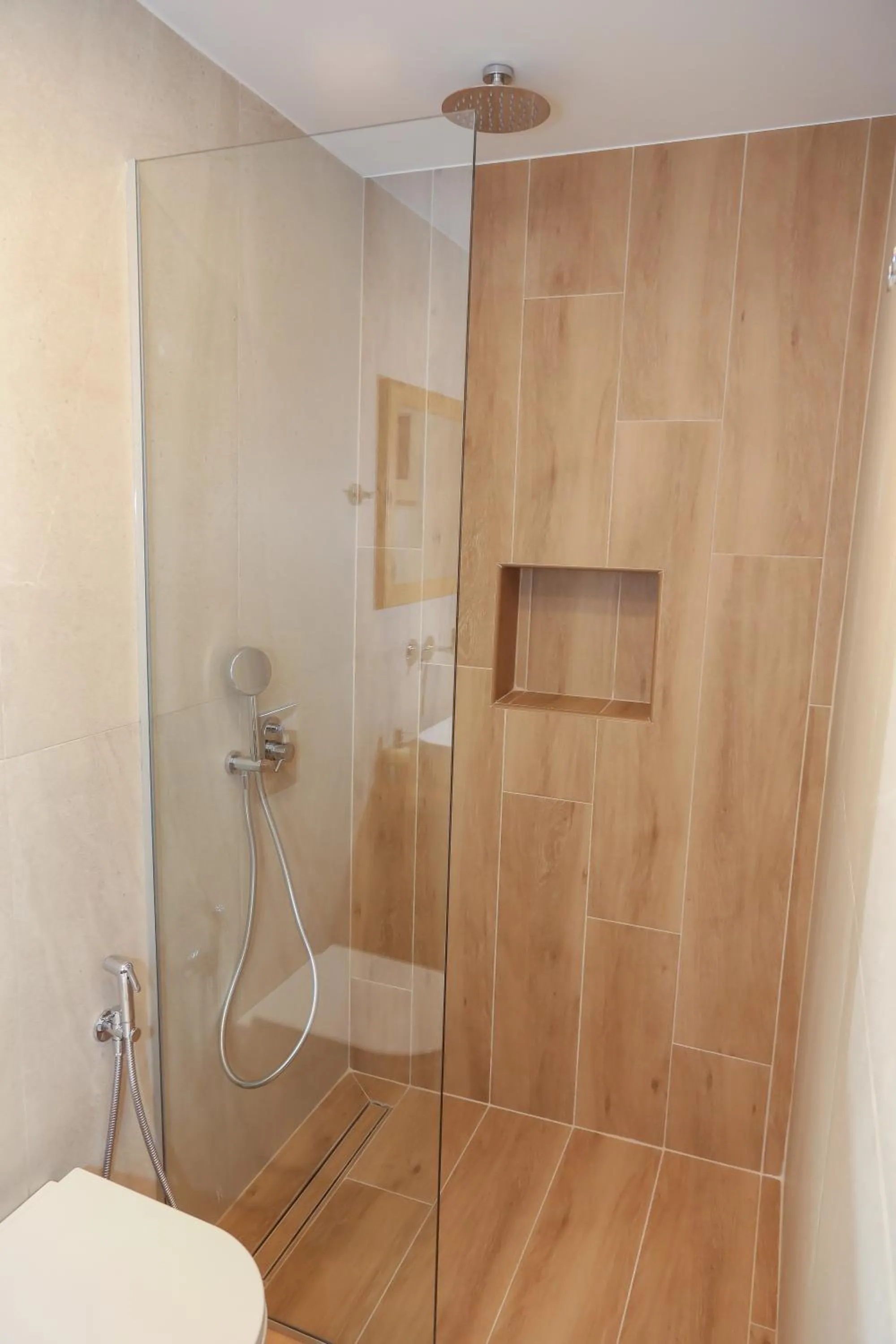 Shower in Heaven Apartments