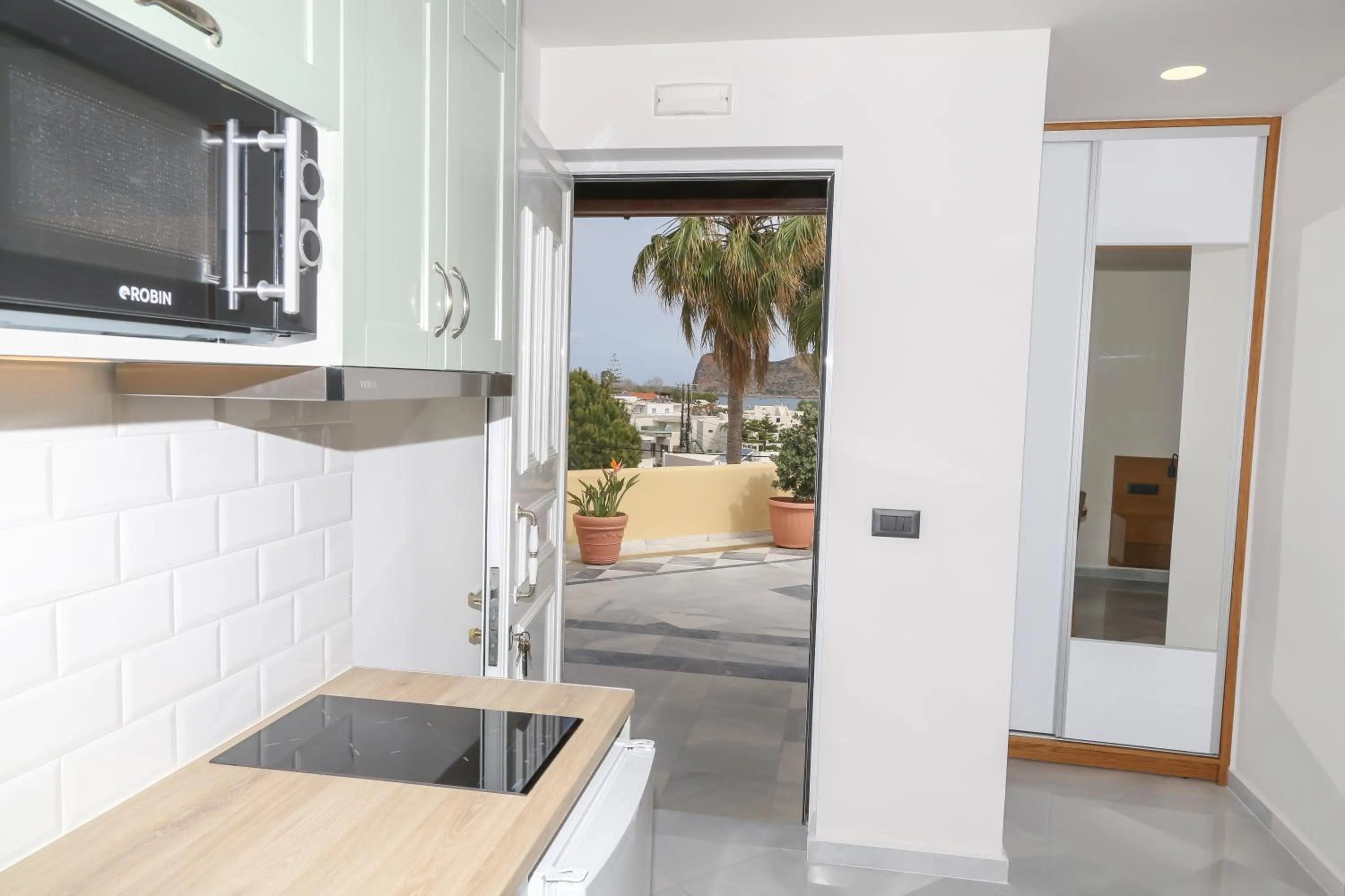 Kitchen or kitchenette in Heaven Apartments