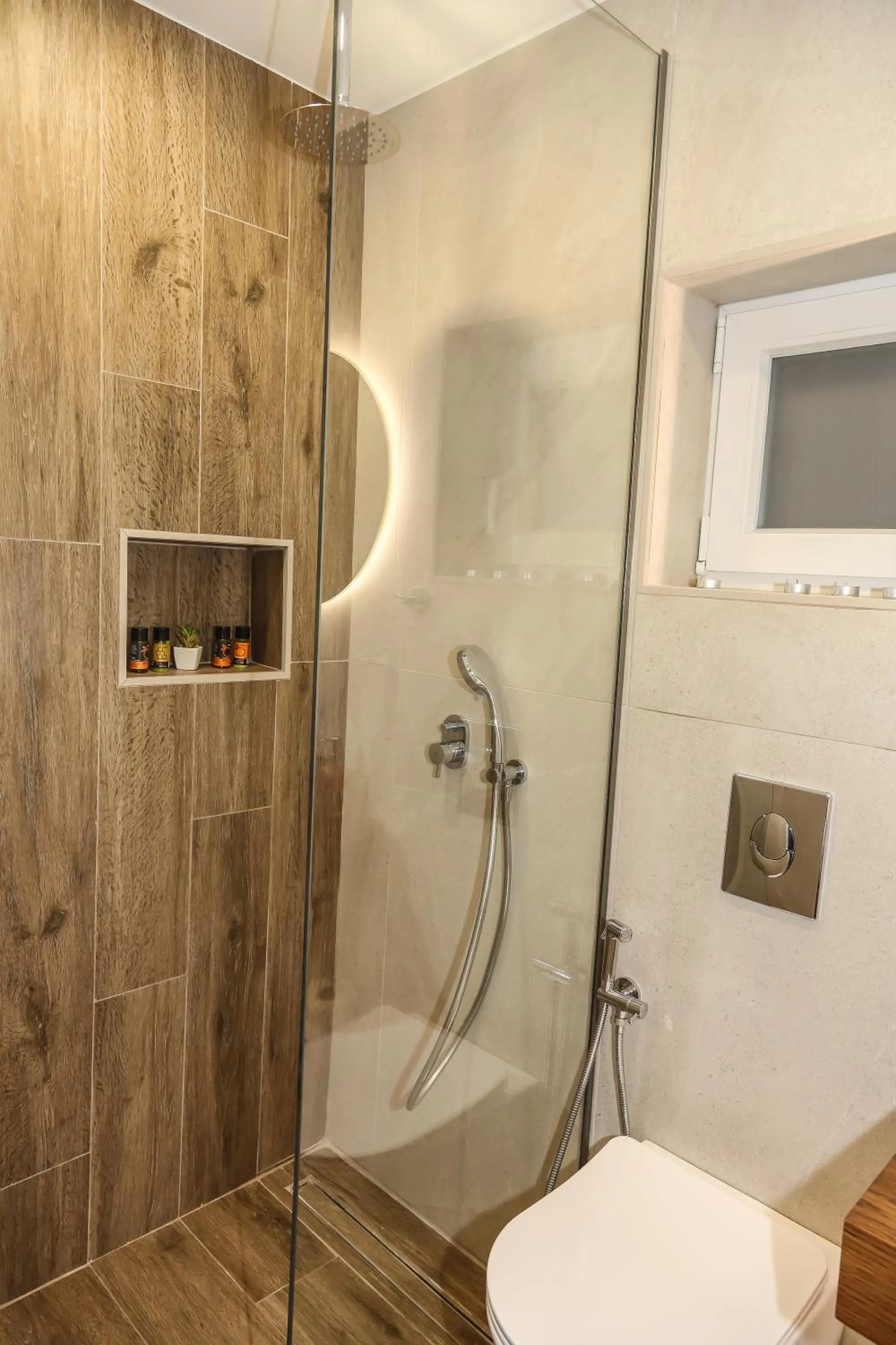 Shower in Heaven Apartments