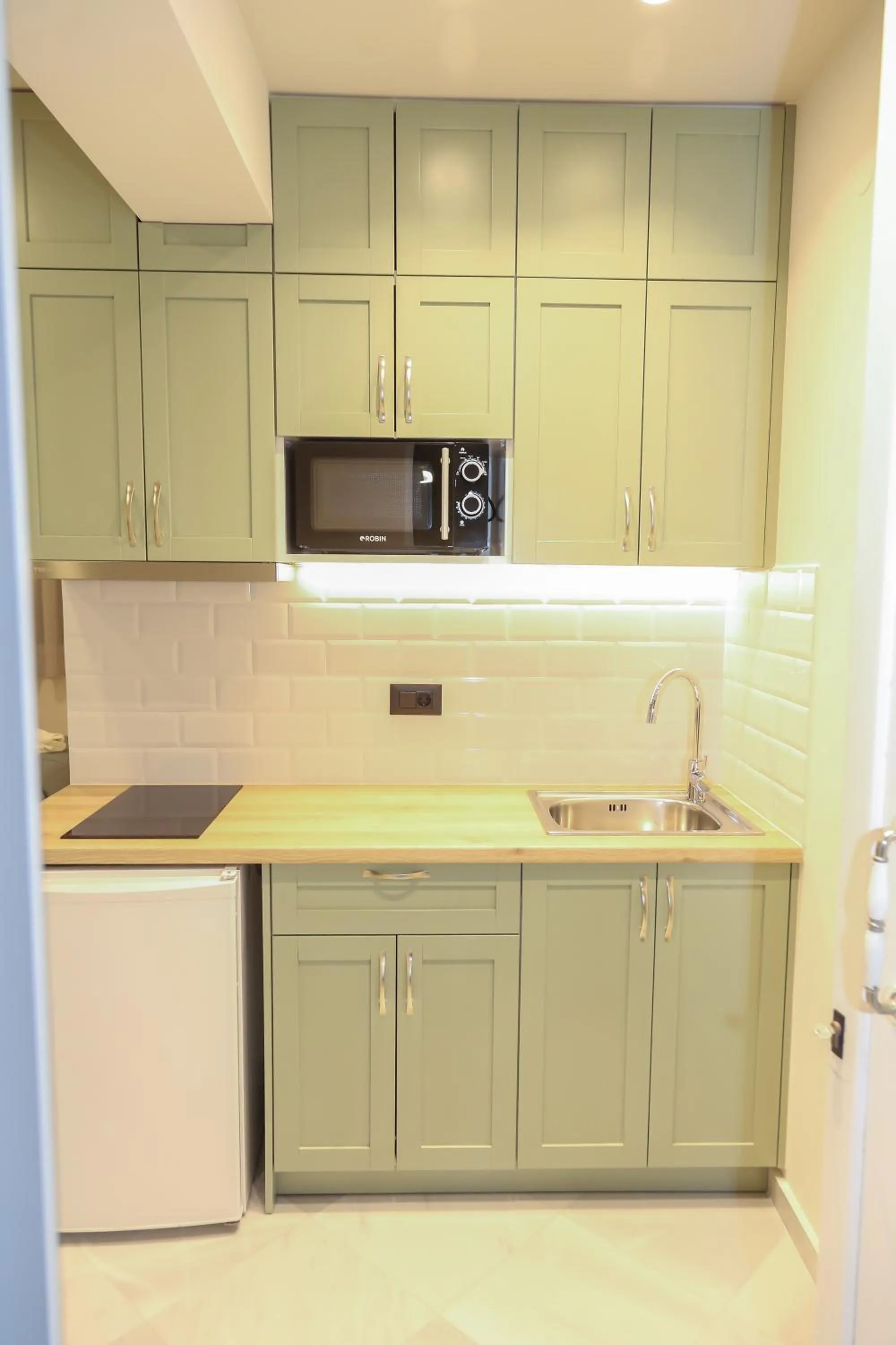 kitchen in Heaven Apartments