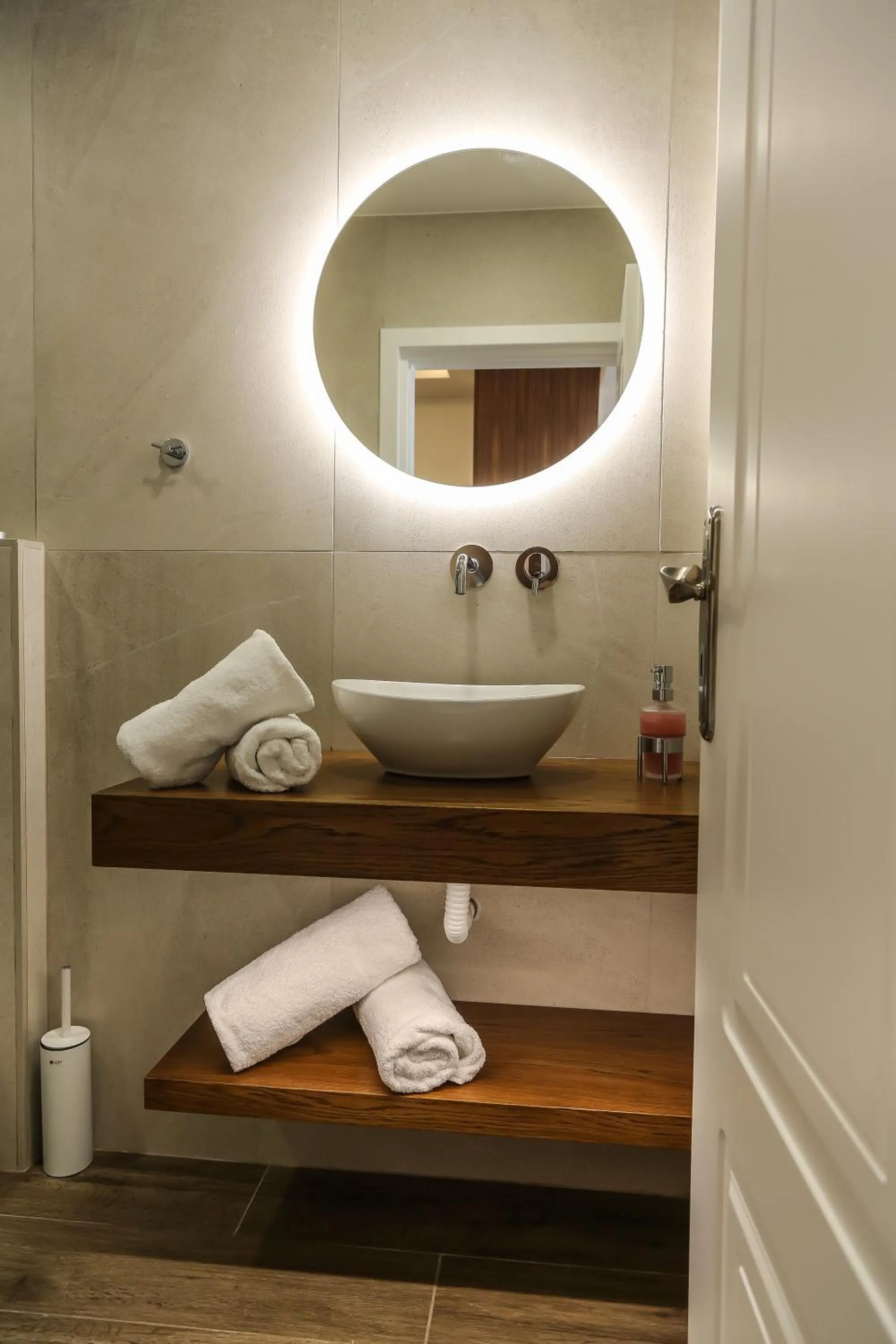 Bathroom in Heaven Apartments