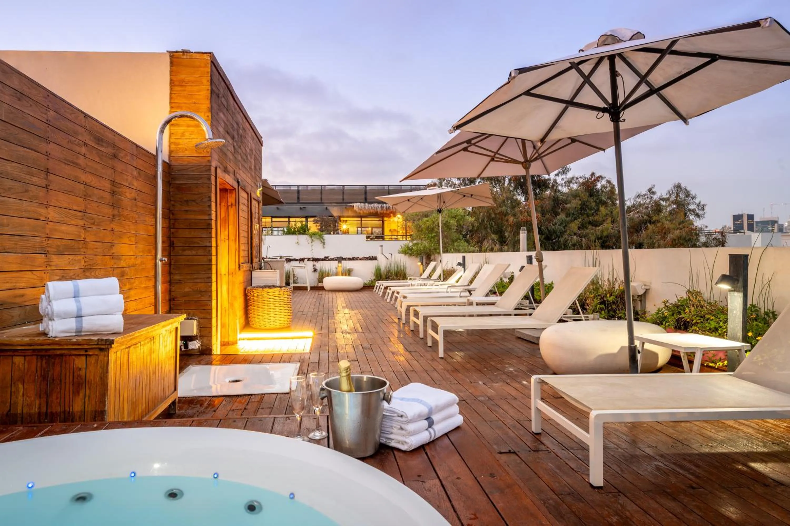 Balcony/Terrace in Jacob Shenkin Hotel