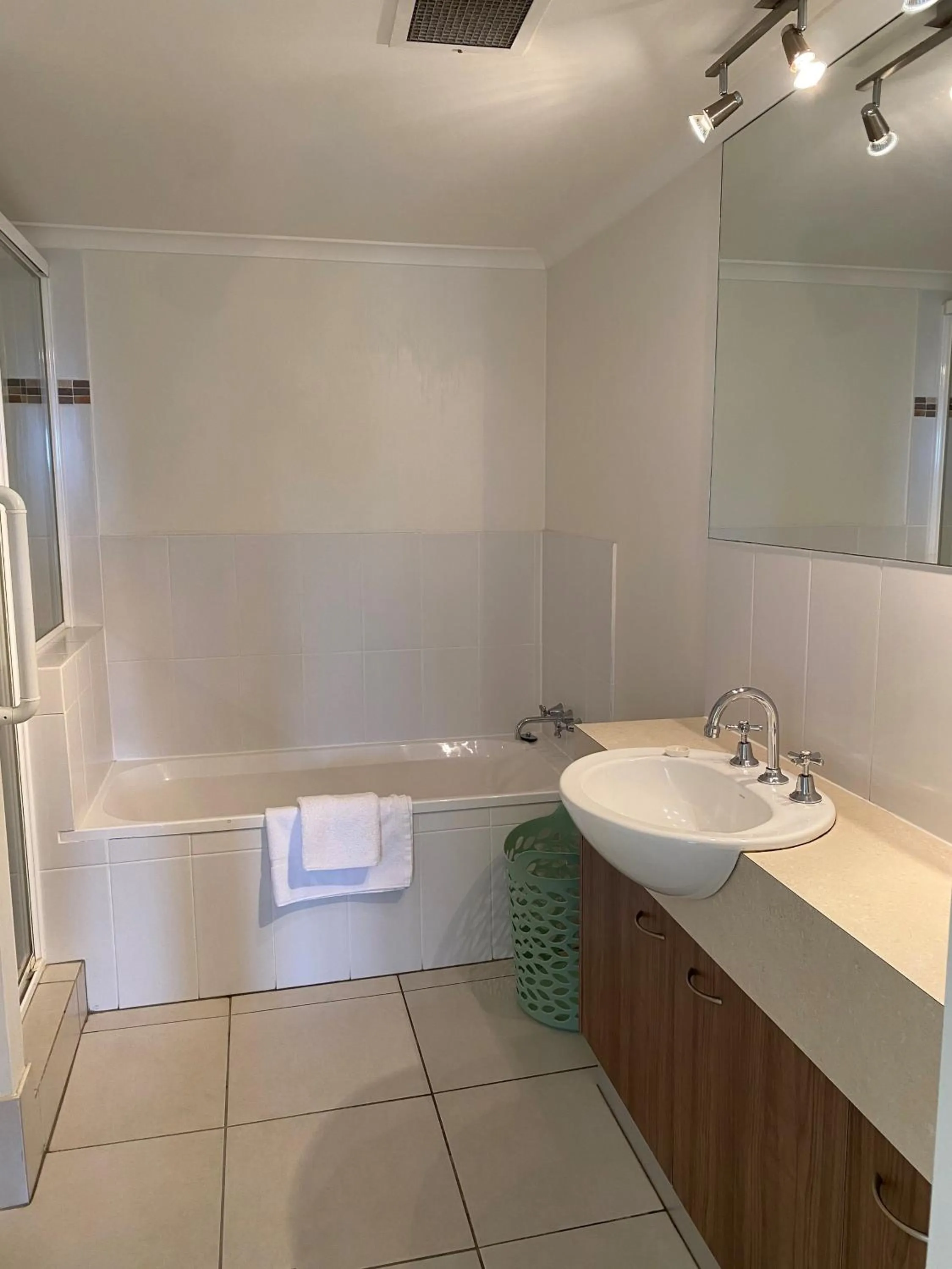 Bathroom in Belvedere Apartments