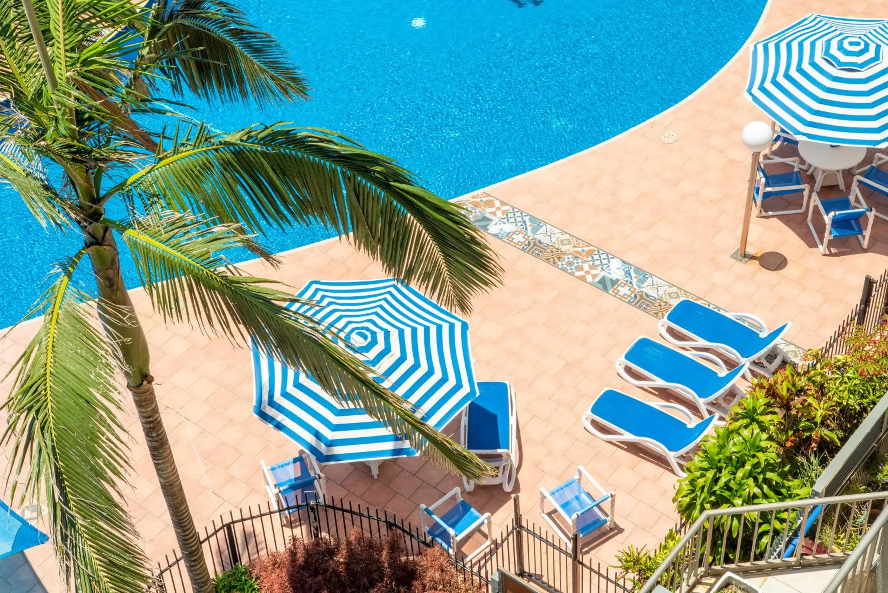 Pool view in The Rocks Resort - Official