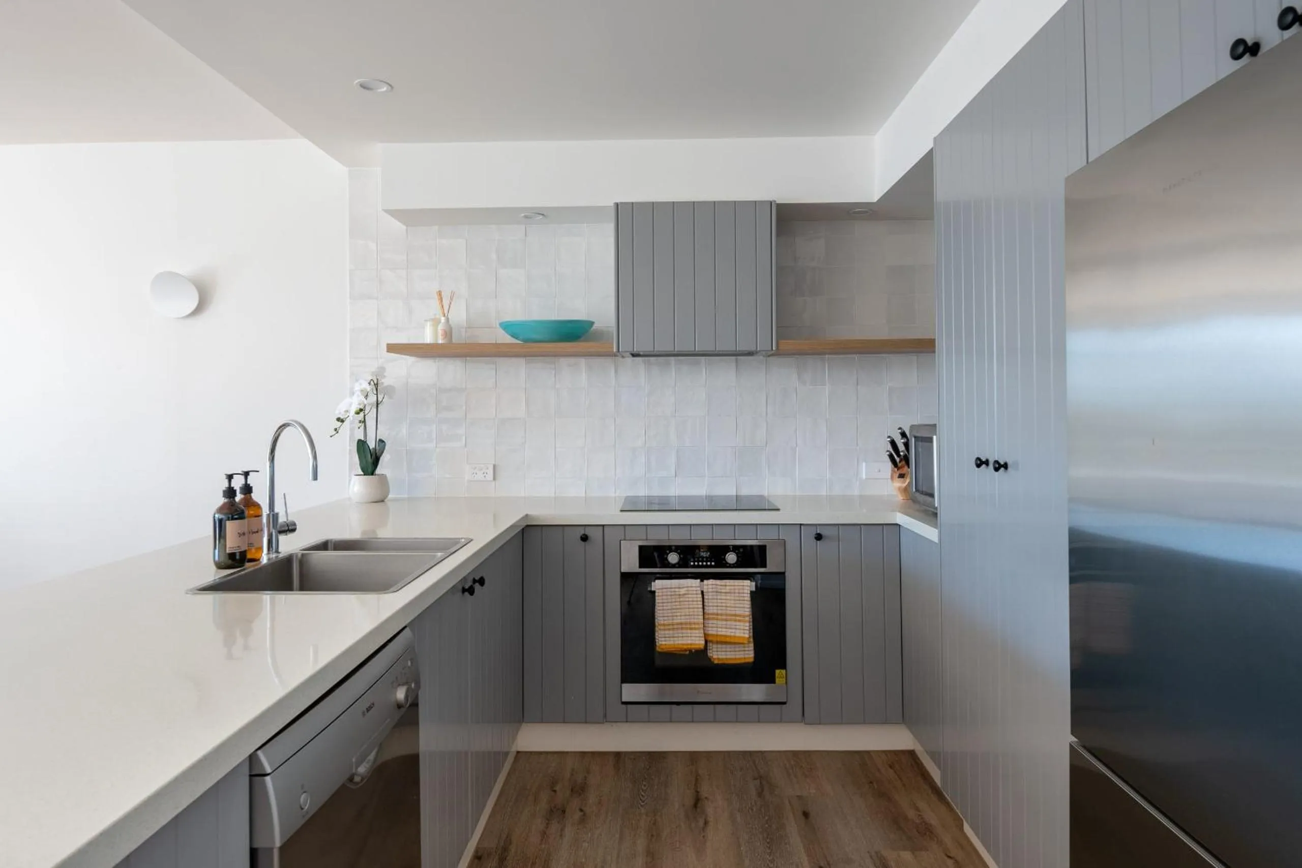 Kitchen or kitchenette in The Rocks Resort - Official