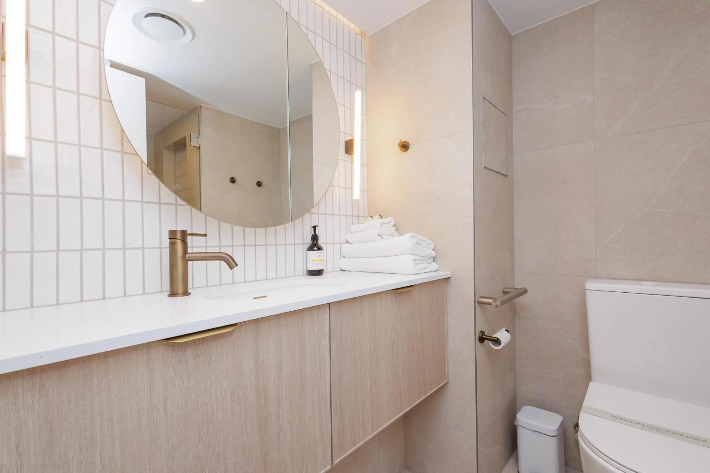 The Rocks Resort - Official