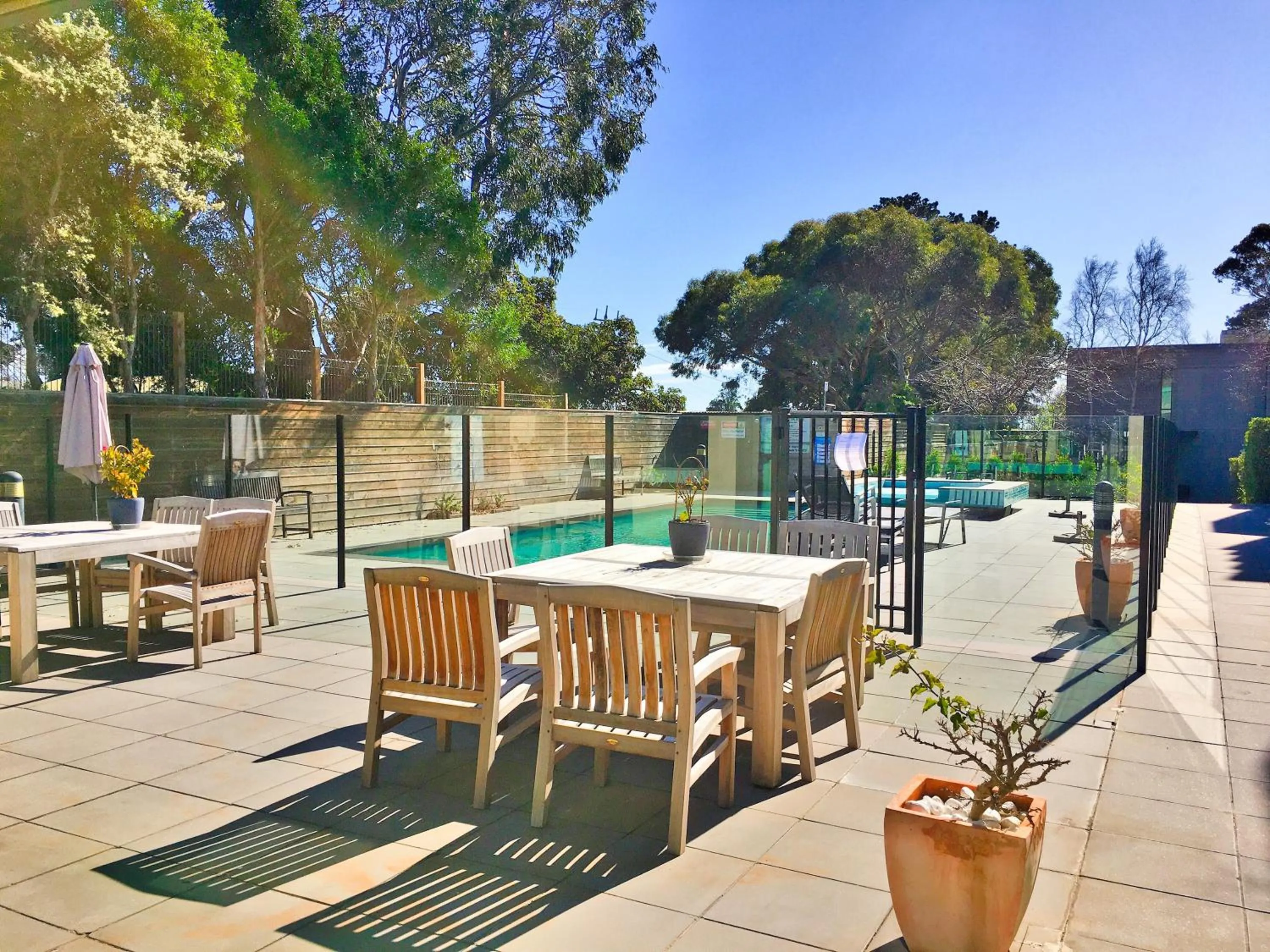 Swimming pool in Phillip Island Apartments