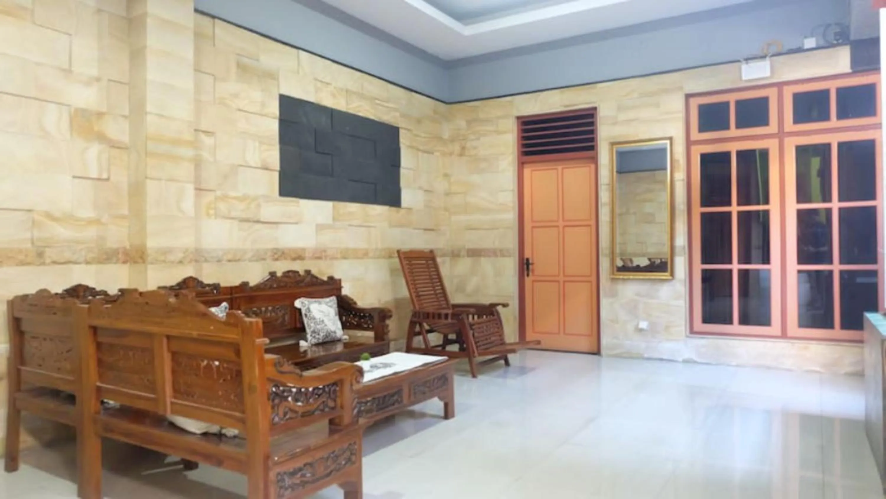 Family in Homestay Simply Homy Jogja dekat Gembiraloka Zoo