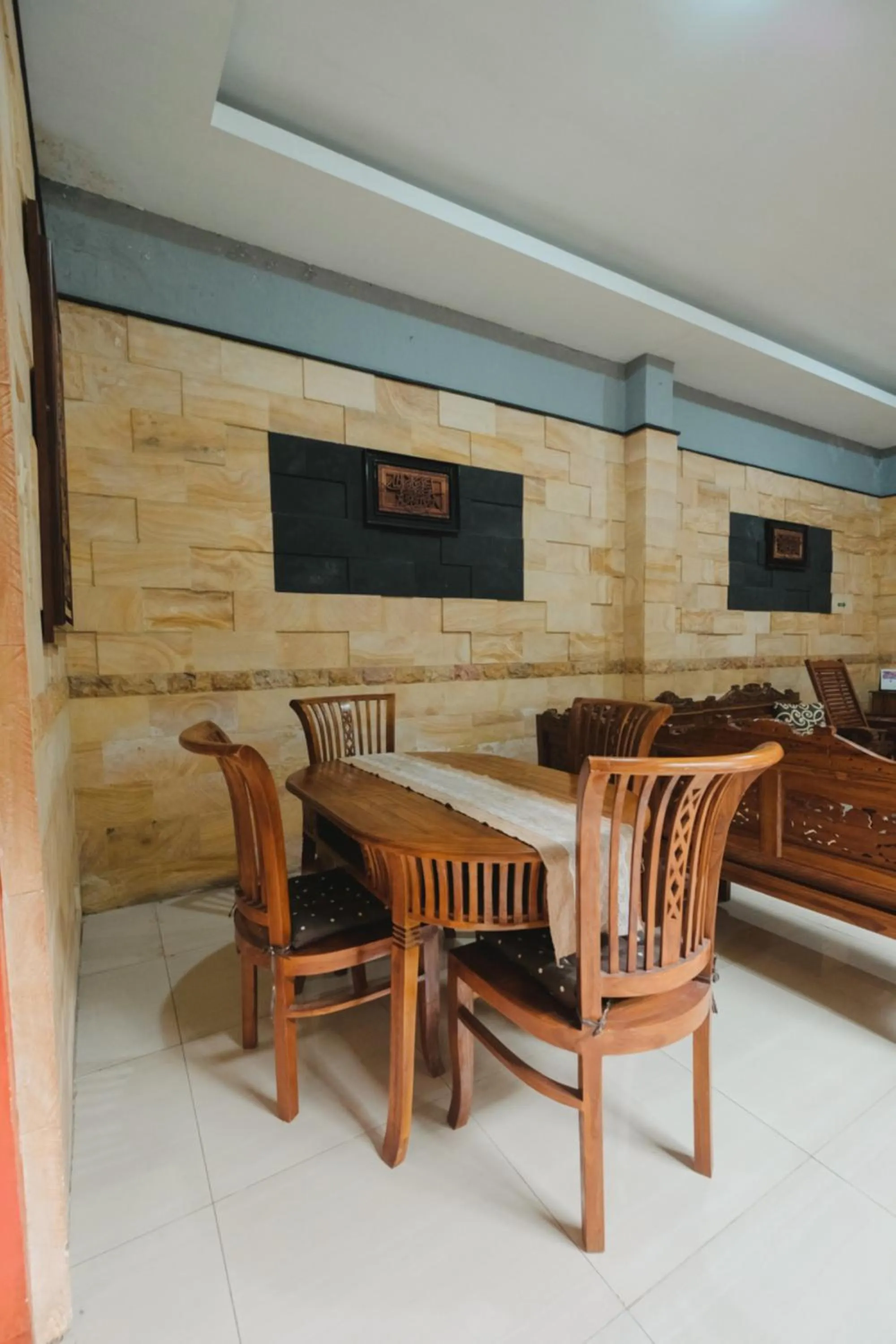 Family in Homestay Simply Homy Jogja dekat Gembiraloka Zoo