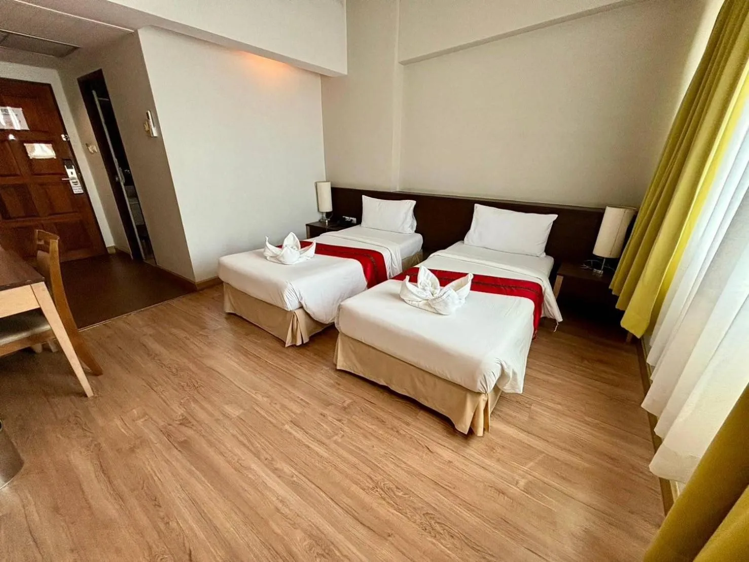 Bed in Aloha Hatyai Hotel