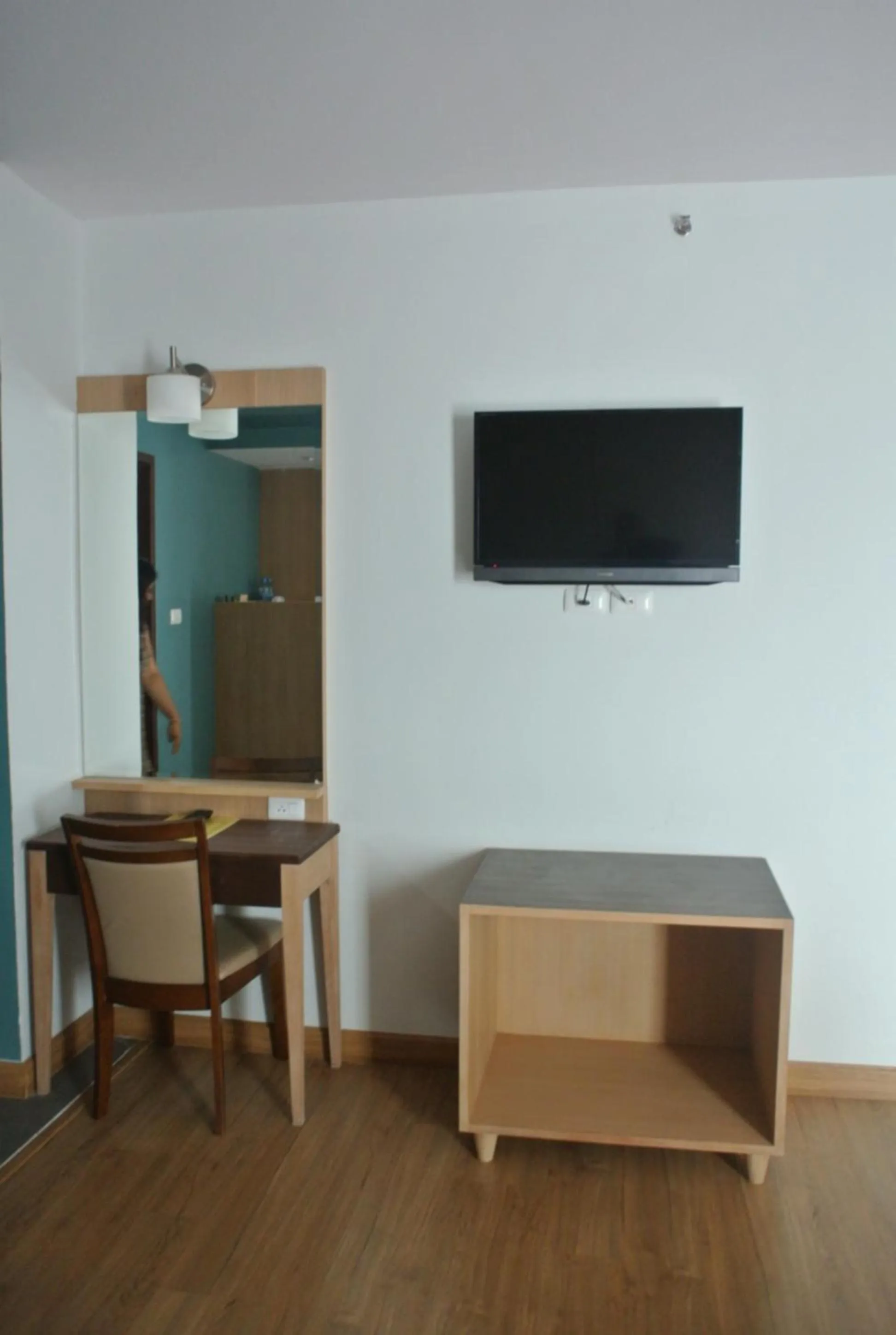 TV and multimedia in Aloha Hatyai Hotel