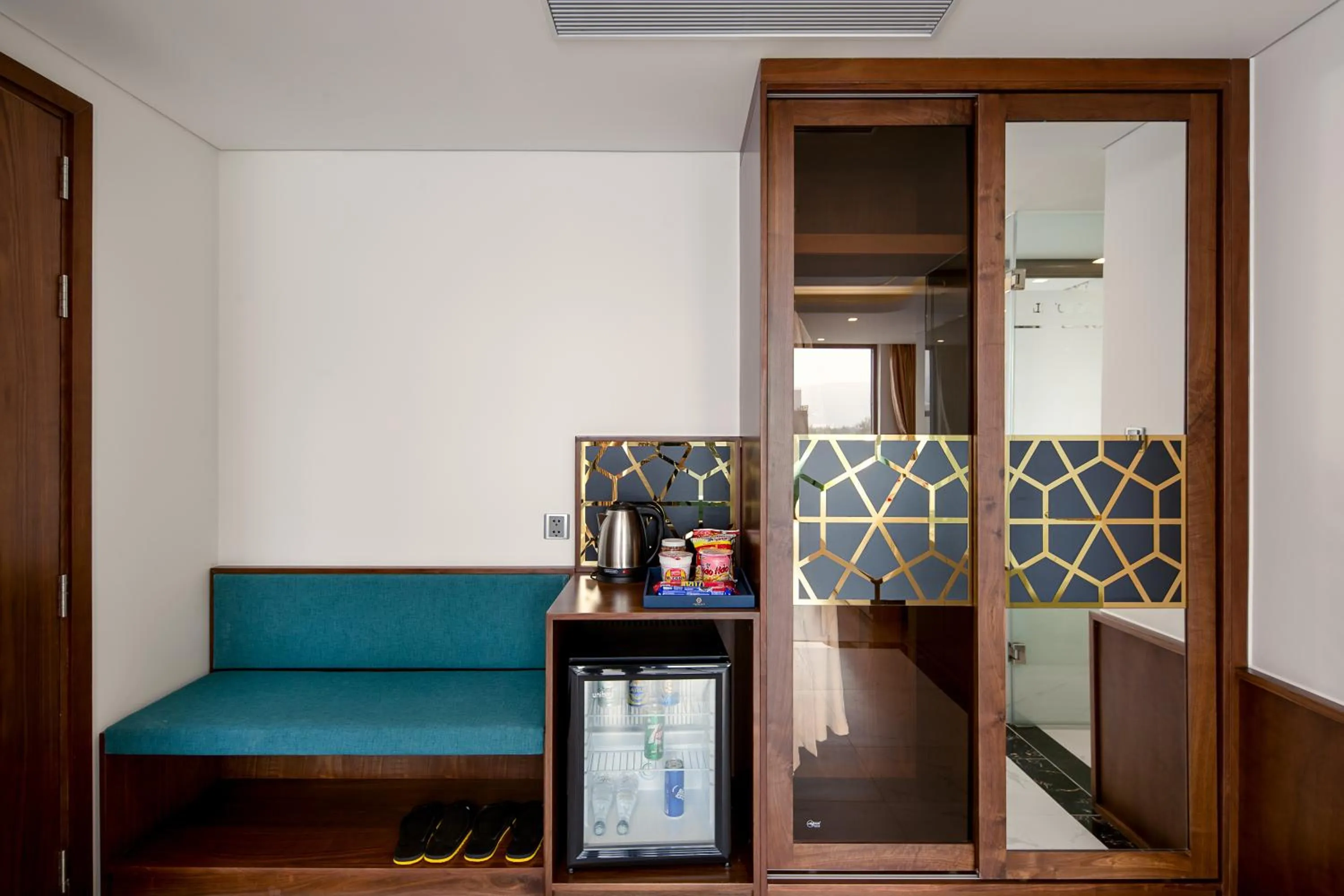 Coffee/tea facilities in CN Palace Boutique Hotel & Spa