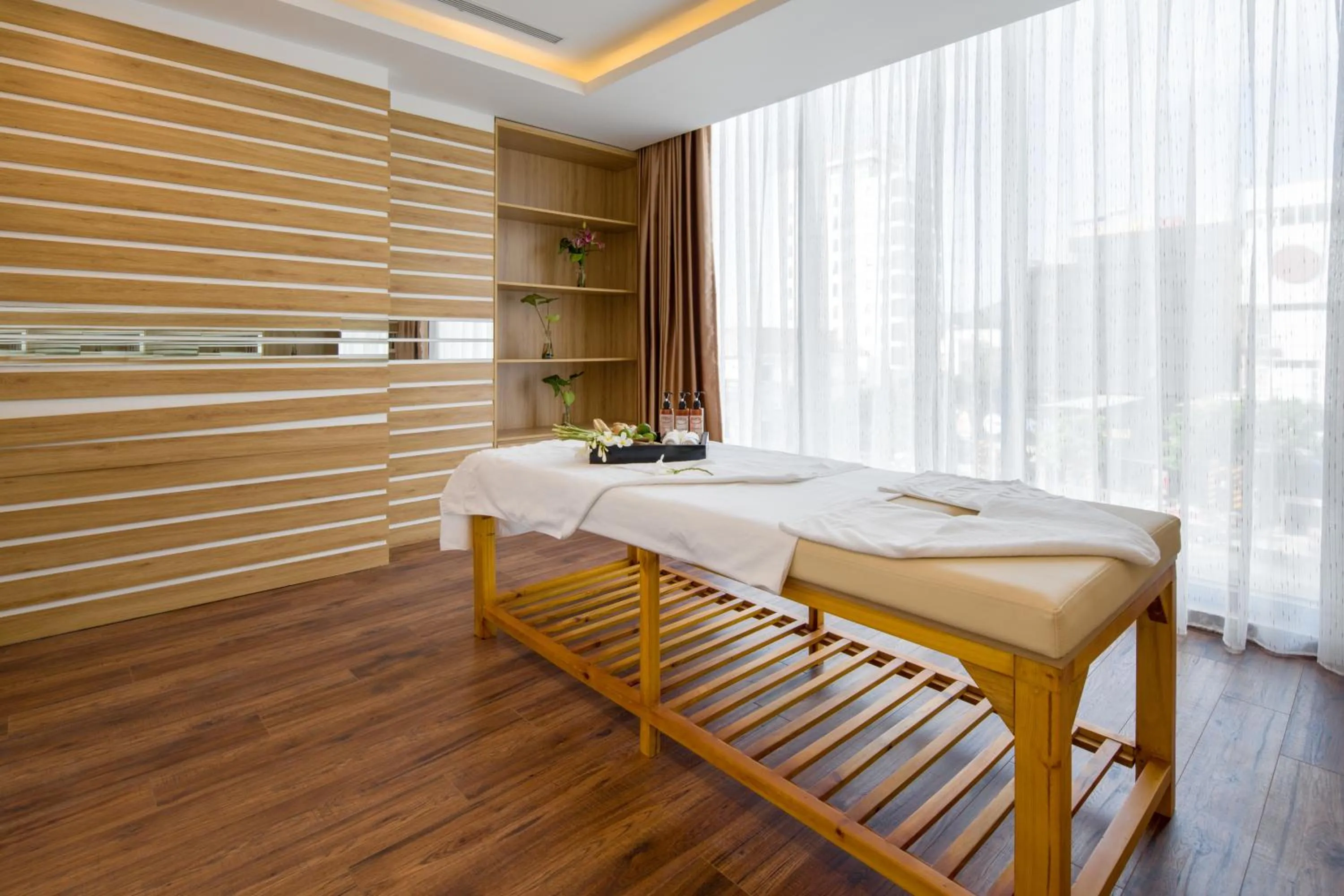Massage in CN Palace Boutique Hotel & Spa