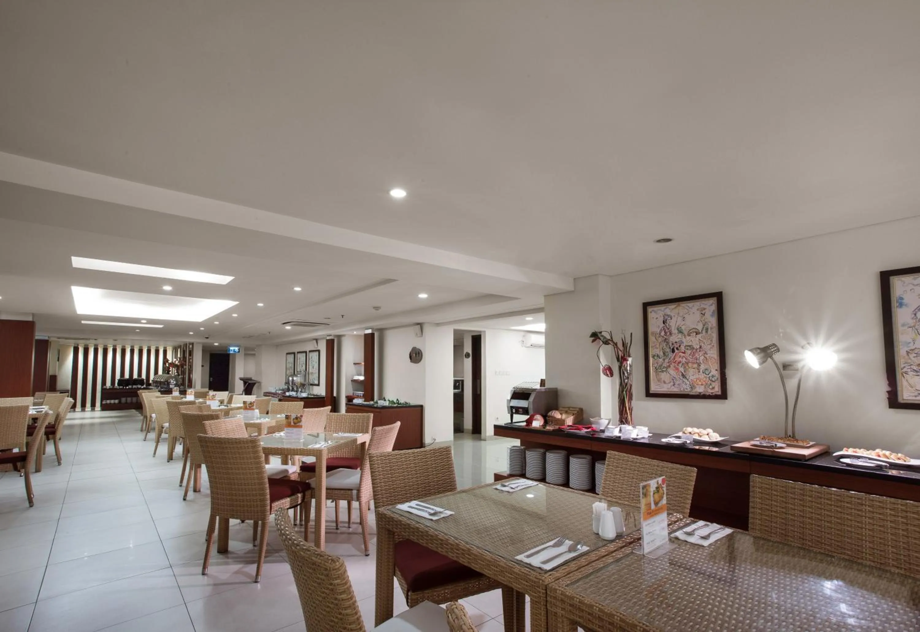 Restaurant/places to eat in Sense Sunset Hotel Seminyak