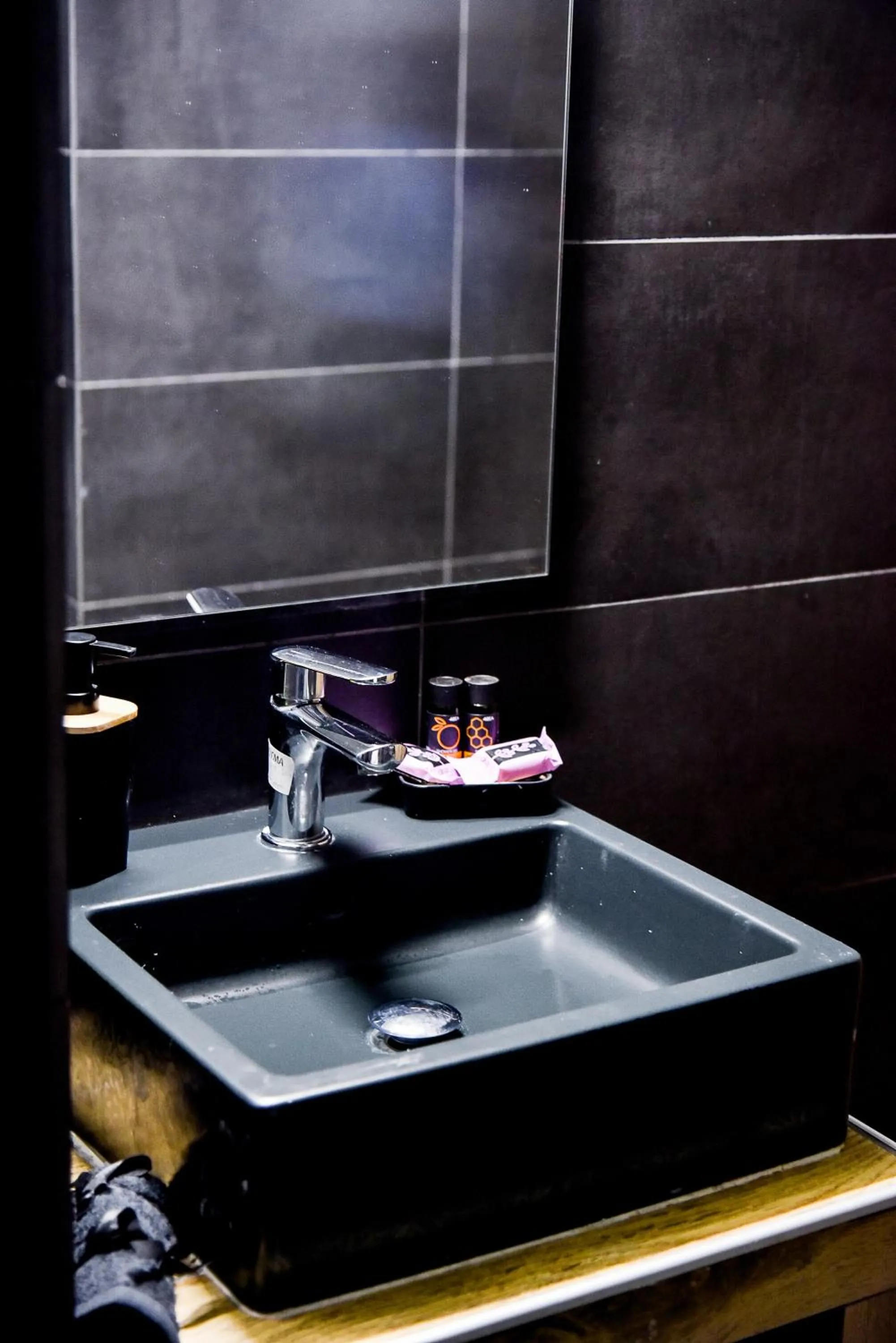 Home Plus Psirri Apartment