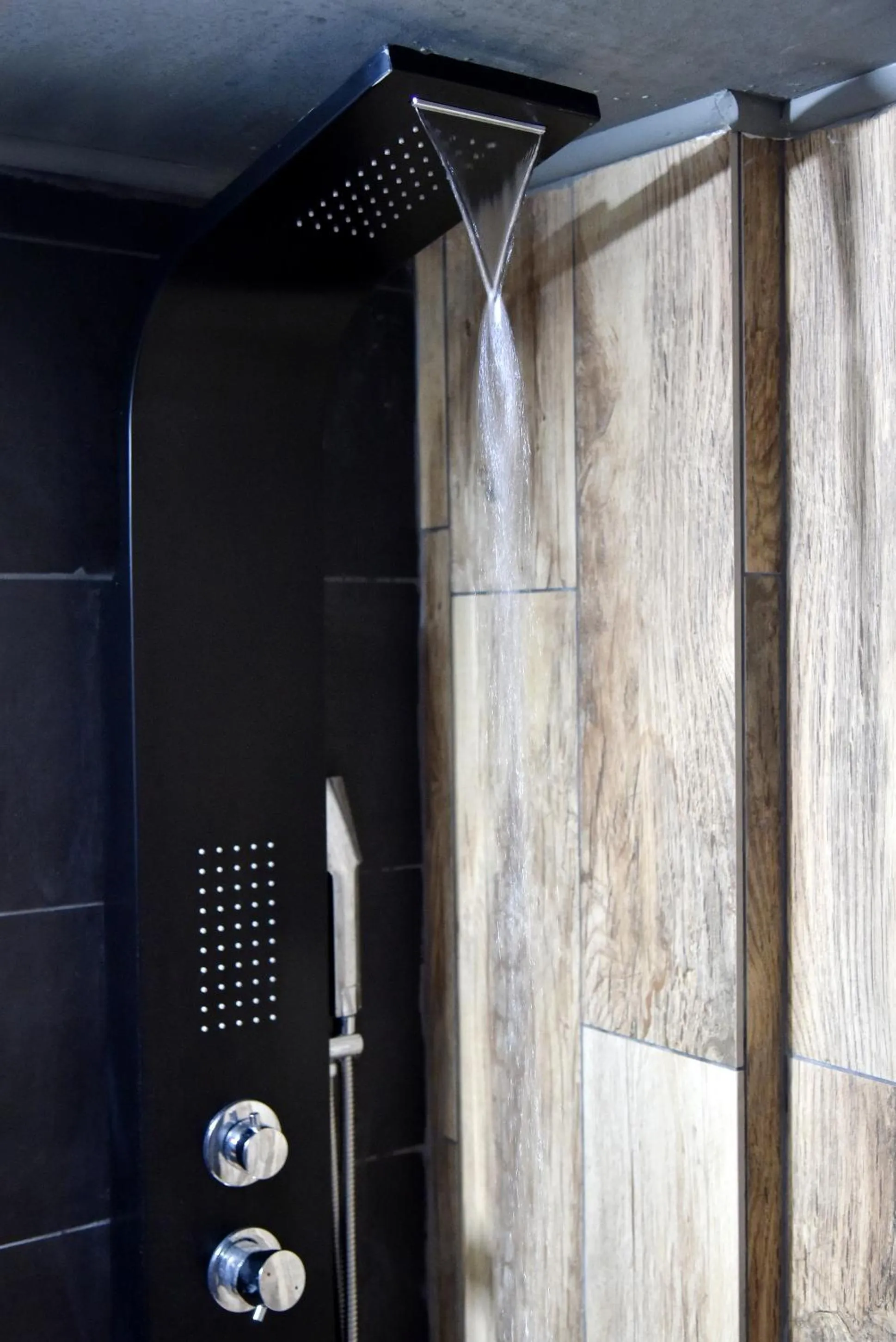 Home Plus Psirri Apartment