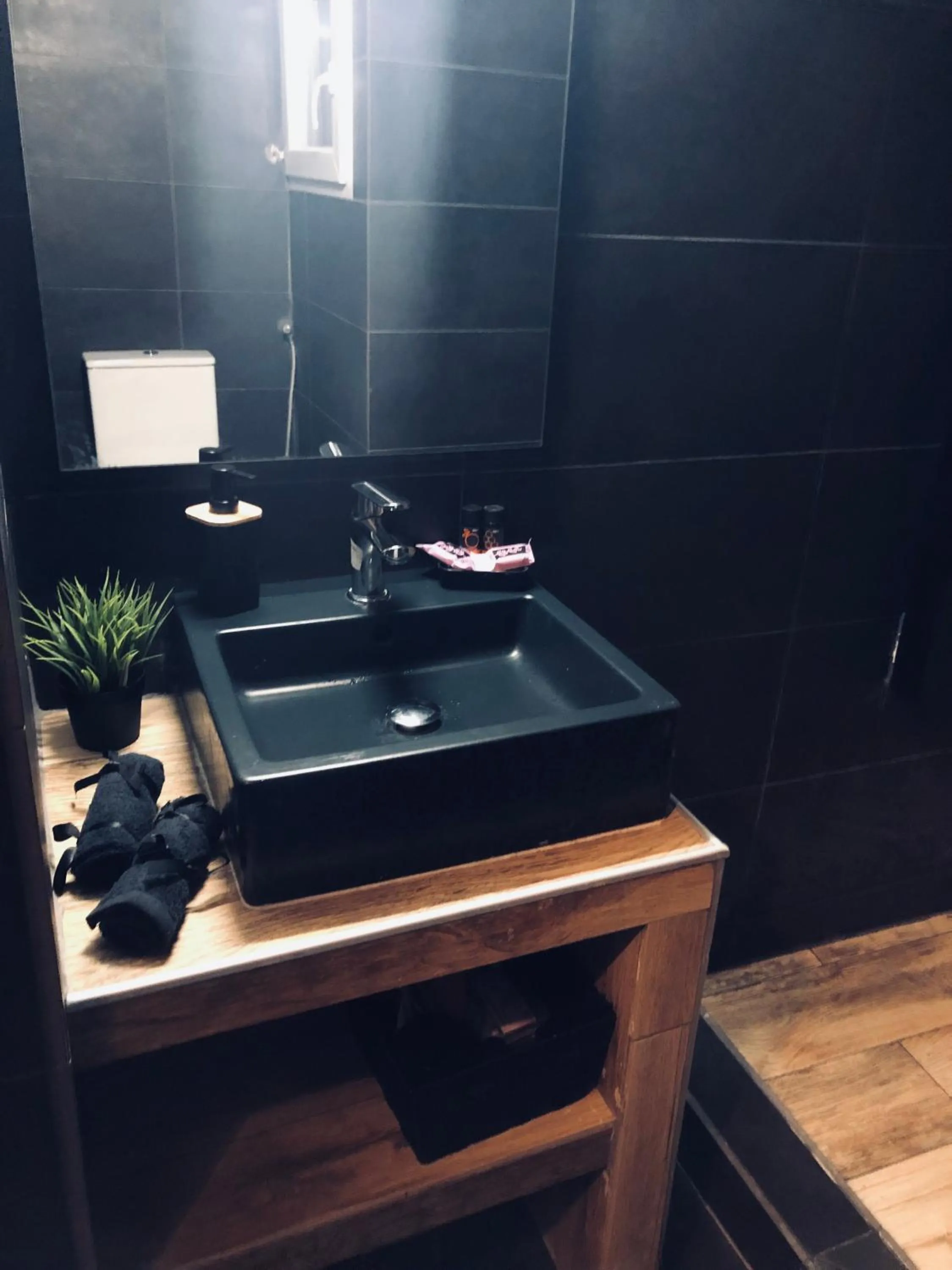 Home Plus Psirri Apartment