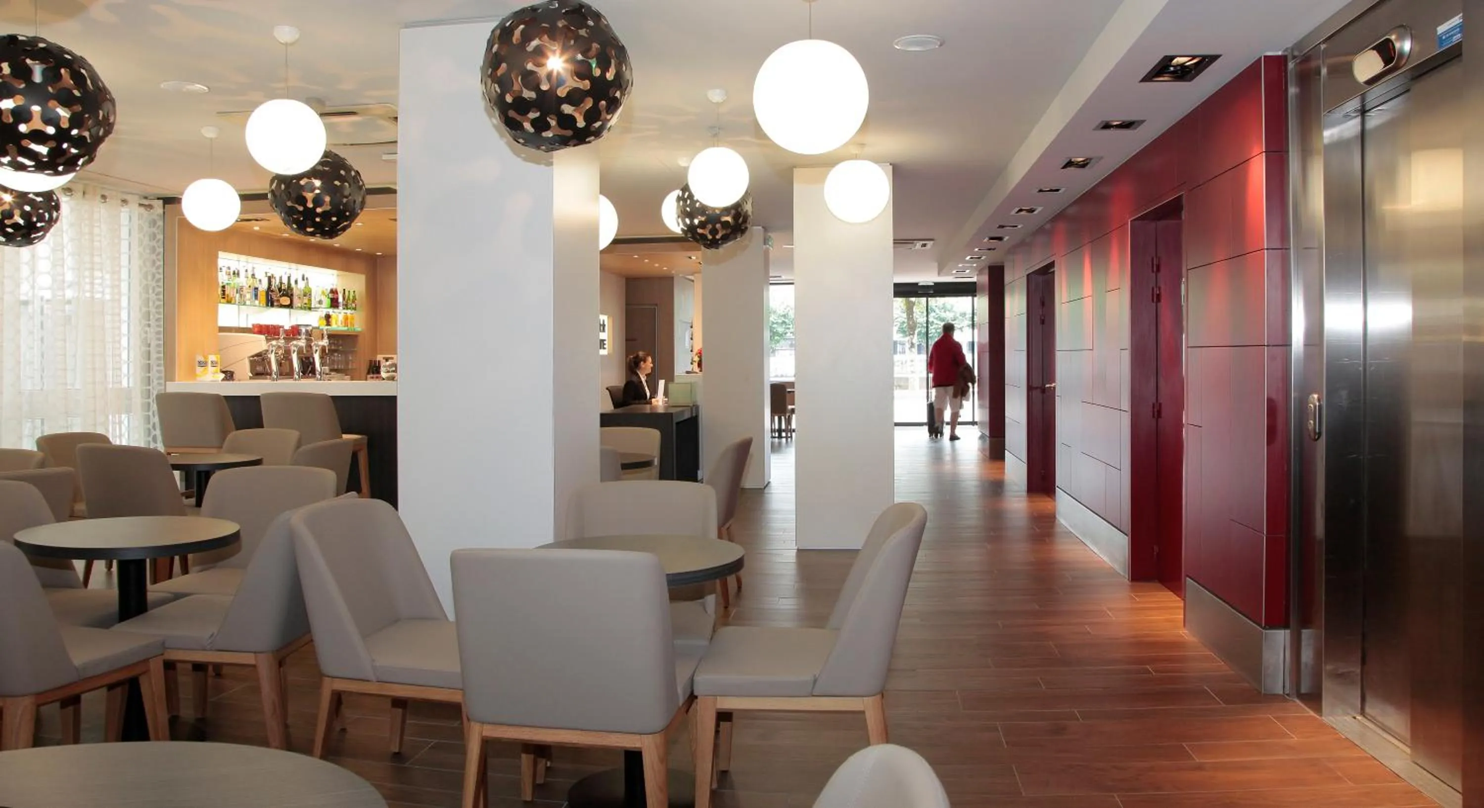 Lobby or reception in Hôtel Beau Site